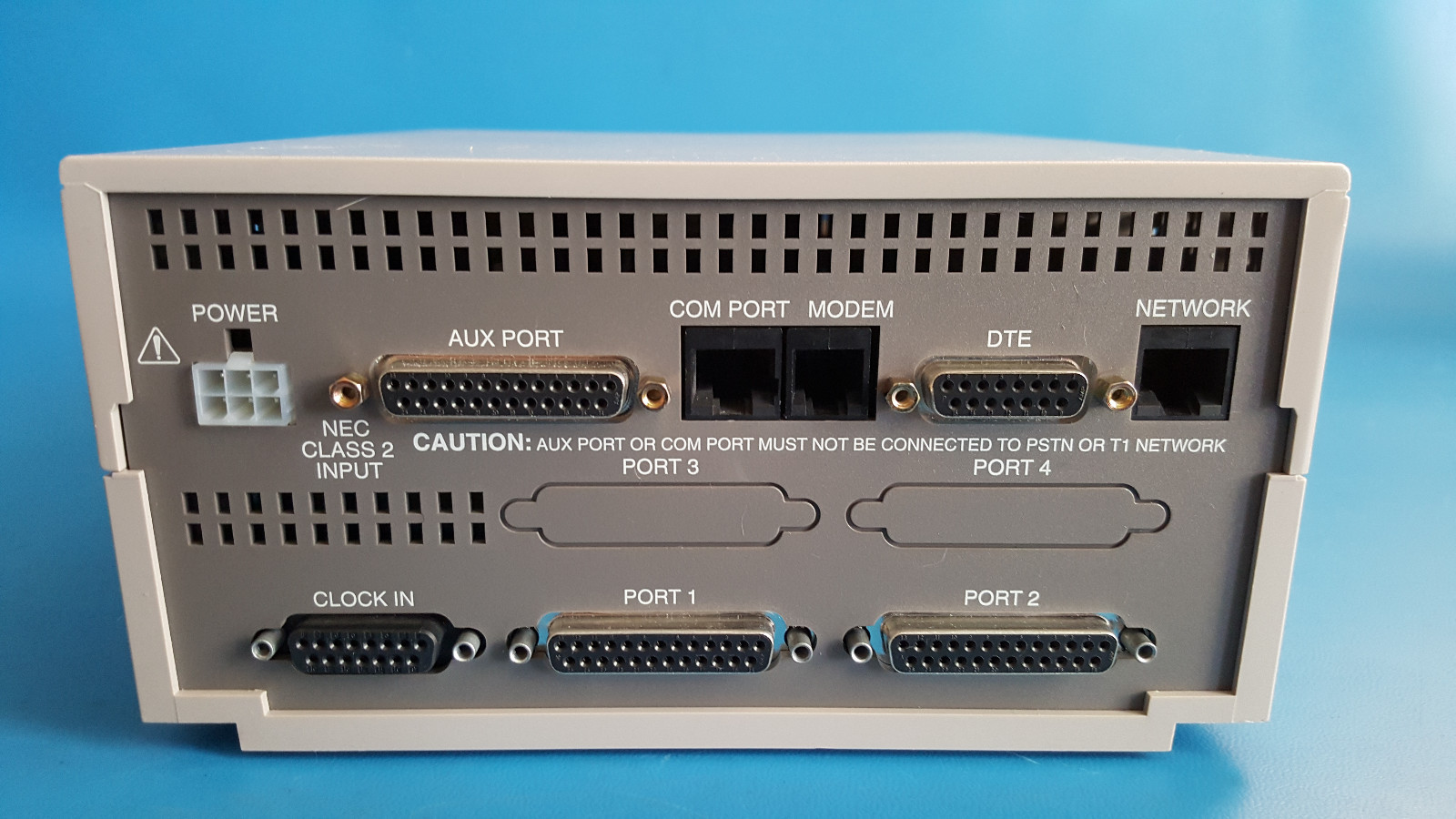 Paradyne Acculink 3160 – 3160-A2-210-0GB SPINN 2 PORT DSU/CSU S/A w/ Power Adptr