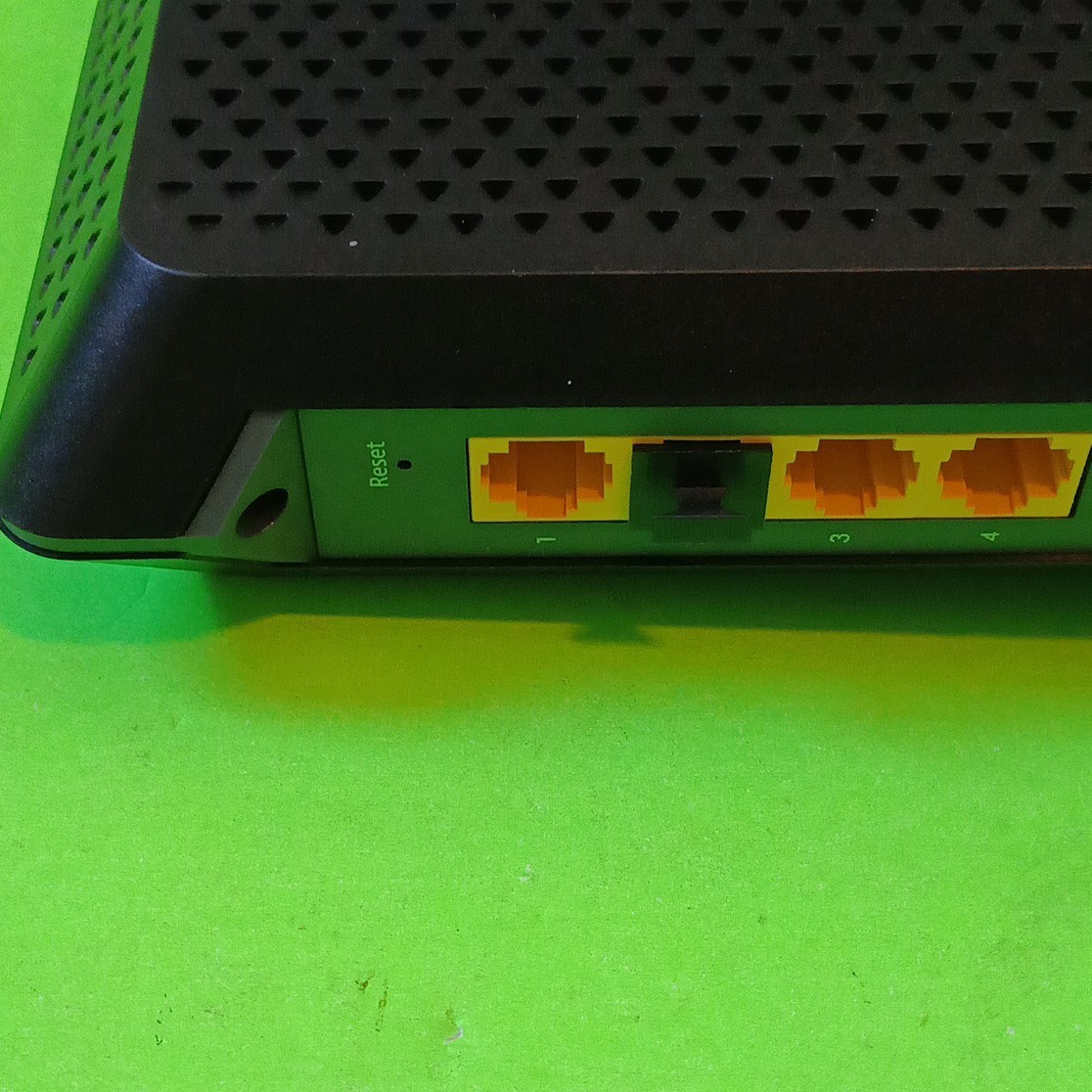 New NETGEAR Nighthawk CM1200 Multi-Gig Speed Cable Modem No Cord