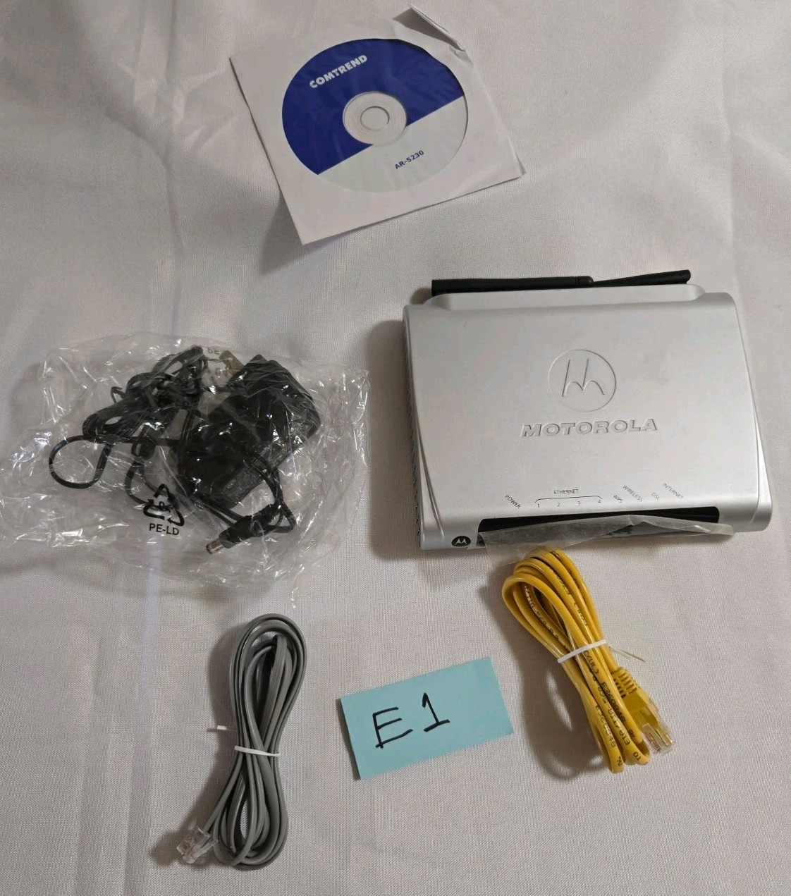Motorola Modem 12VDC E141744 Router With Power Cord