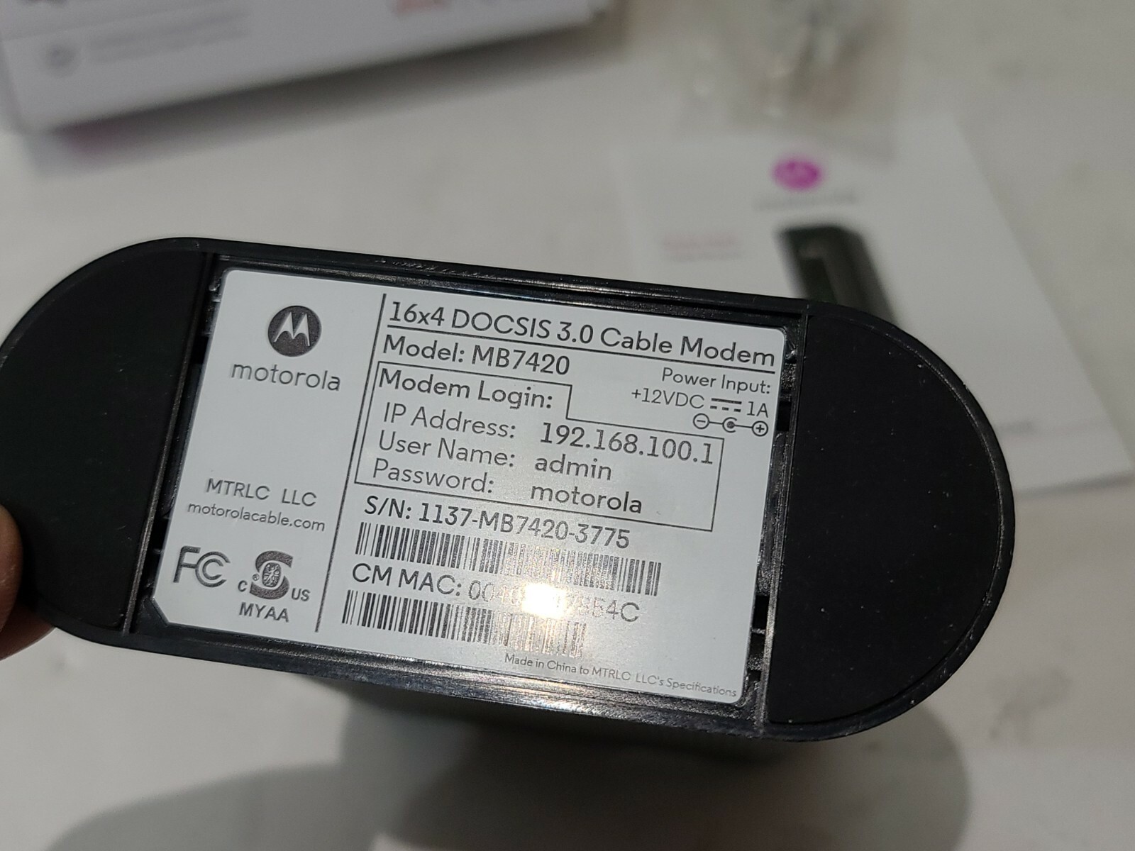 Motorola MB7420 686mbps 16×4 DOCSIS 3.0 Cable Modem + Box