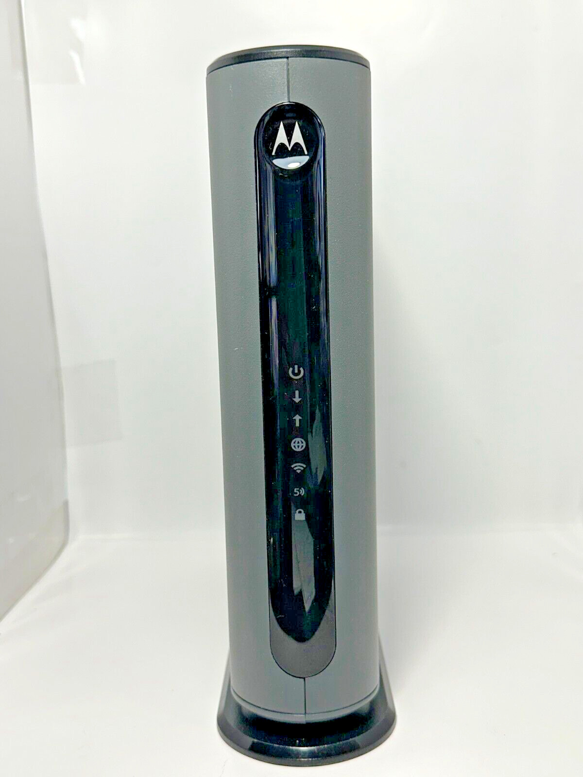 Motorola MG7550 Modem w/ Dual Band Wifi Comcast Xfinity, Cox, Spectrum