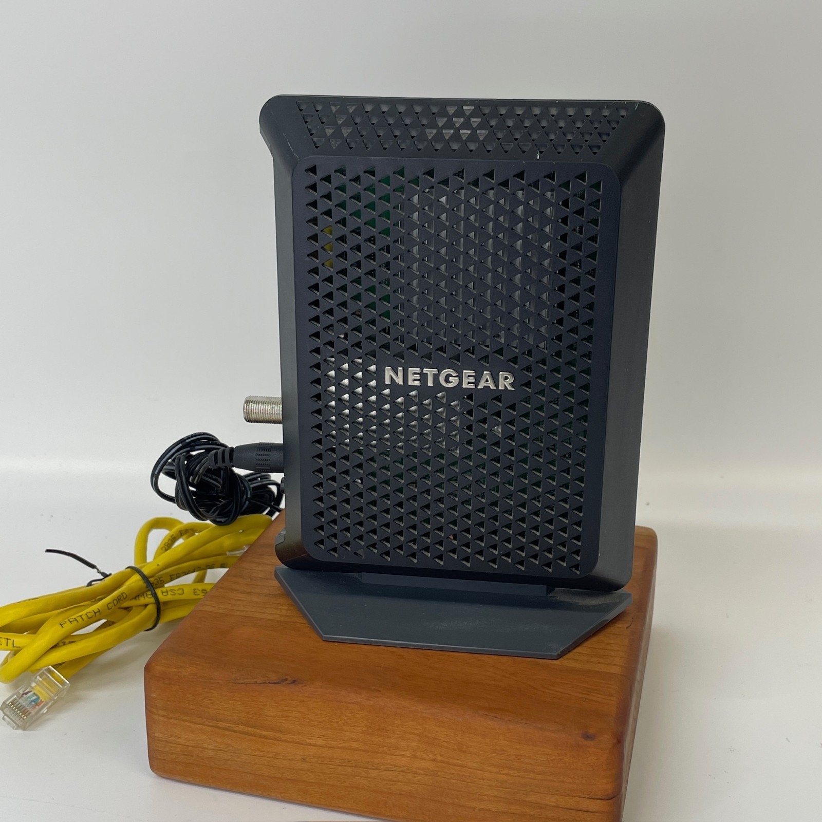 NETGEAR CM700 DOCSIS 3.0 High Speed Cable Modem