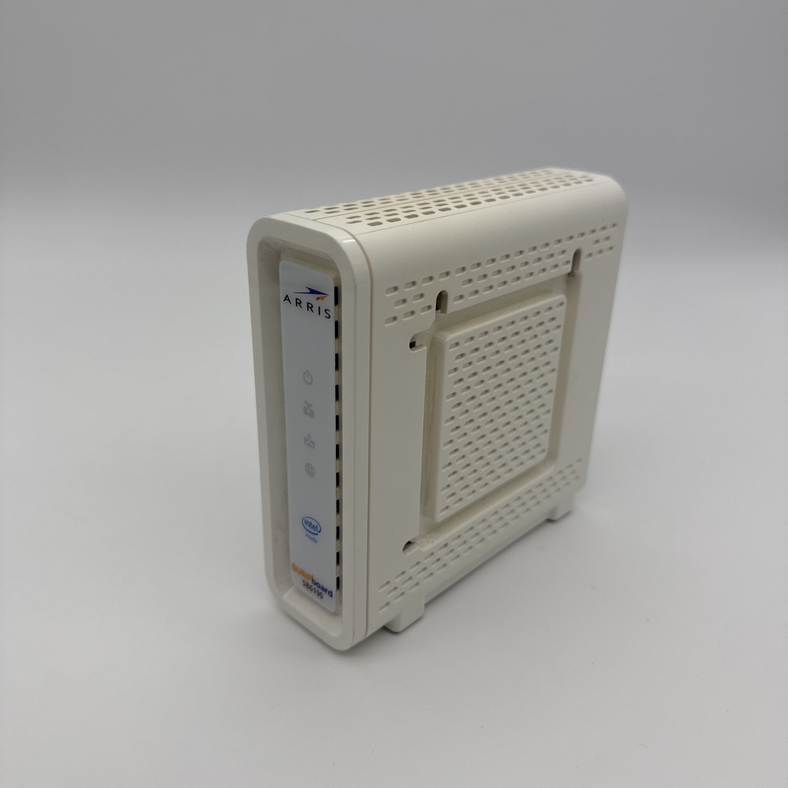 Arris SURFboard SB6190 DOCSIS 3.0 Cable Modem White Gigabit Ethernet SB00DXD6190