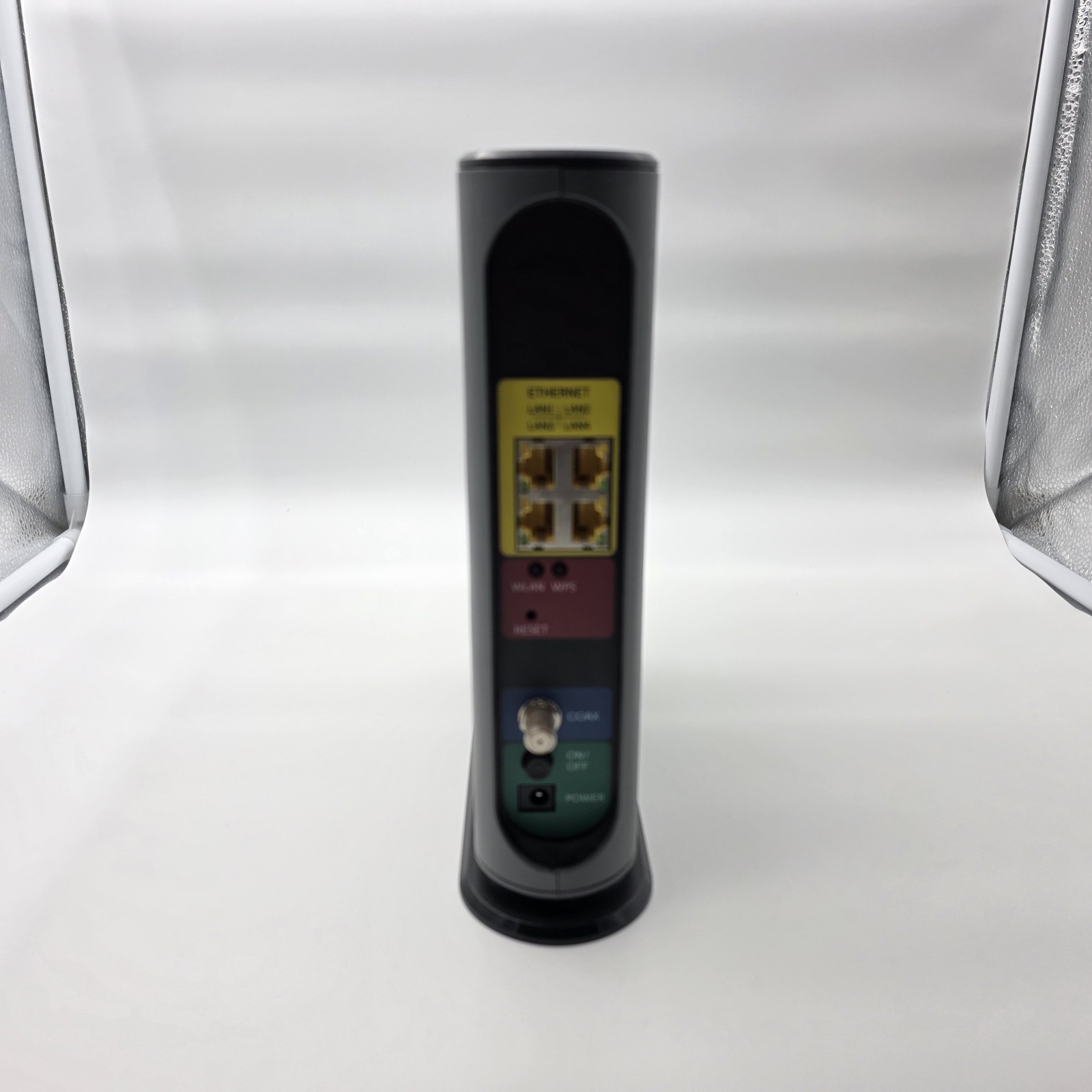 Motorola MG7550 Dual Band AC1900 Cable Modem and Wi-Fi Gigabit Router