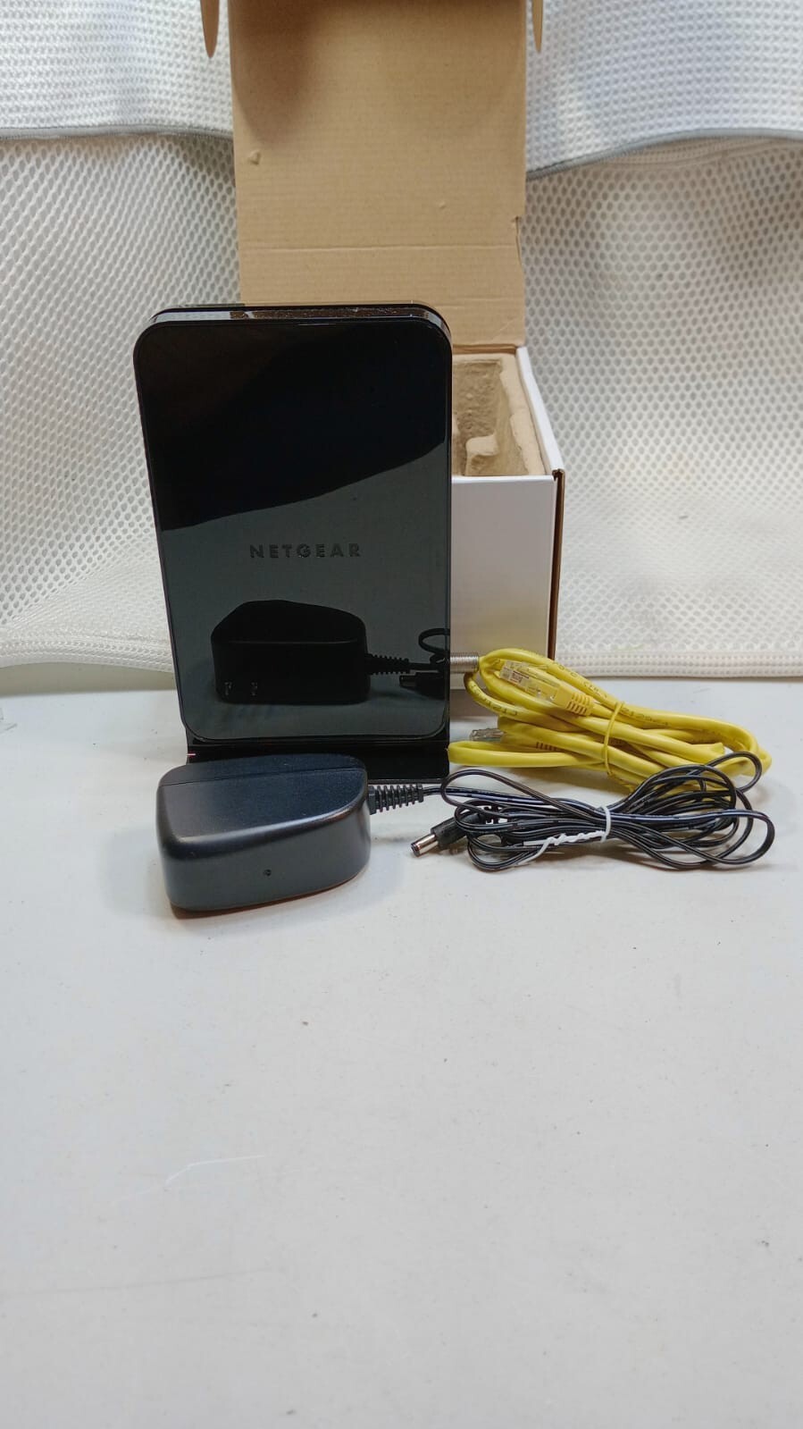 NETGEAR Cable Modem with Voice – Black – CM500V-100NAS