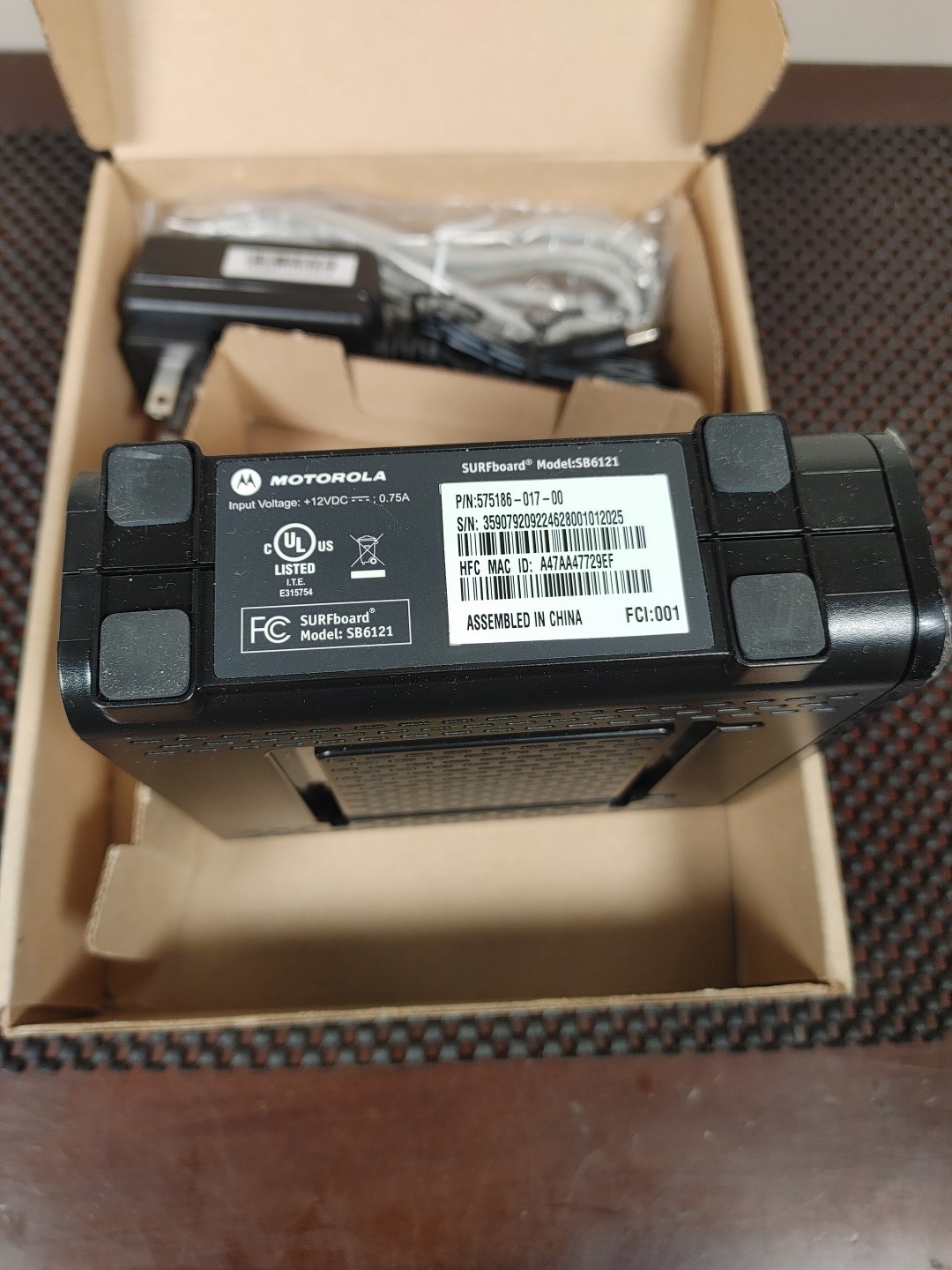 Arris Motorola SB6121 Docsis 3.0 SURFboard Refurbished Cable Modem