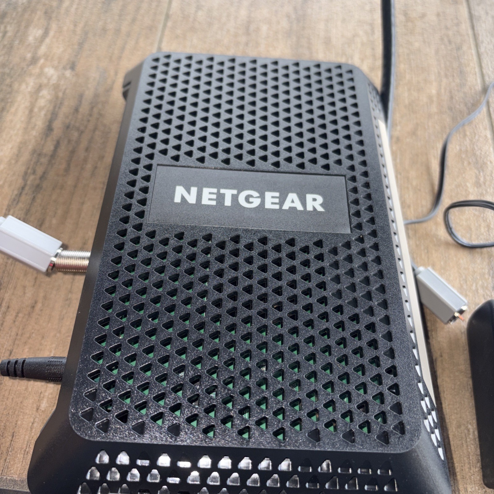 NETGEAR CM1000v2 Cable Modem DOCSIS 3.1/3.0 Ethernet (RJ-45) Black
