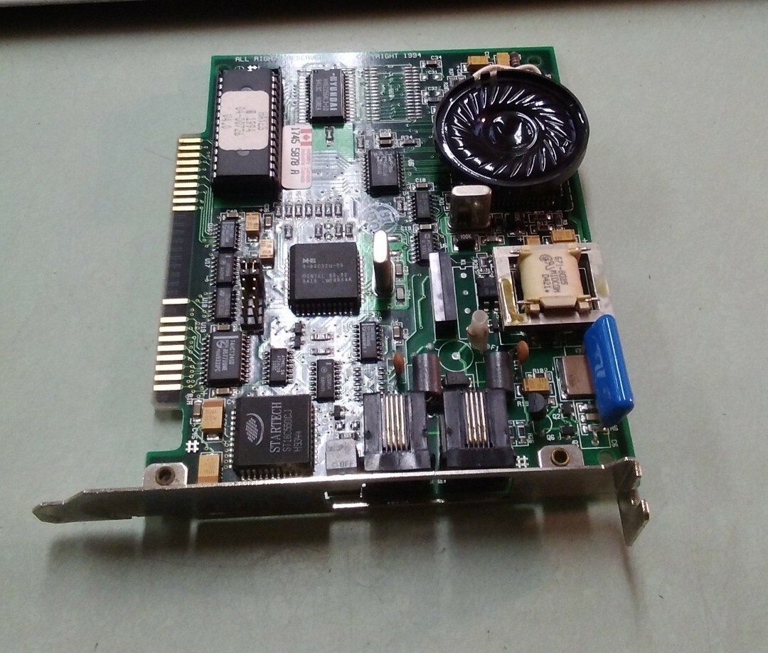 Hayes 8-Bit ISA Accura 144+Fax modem 04-00726