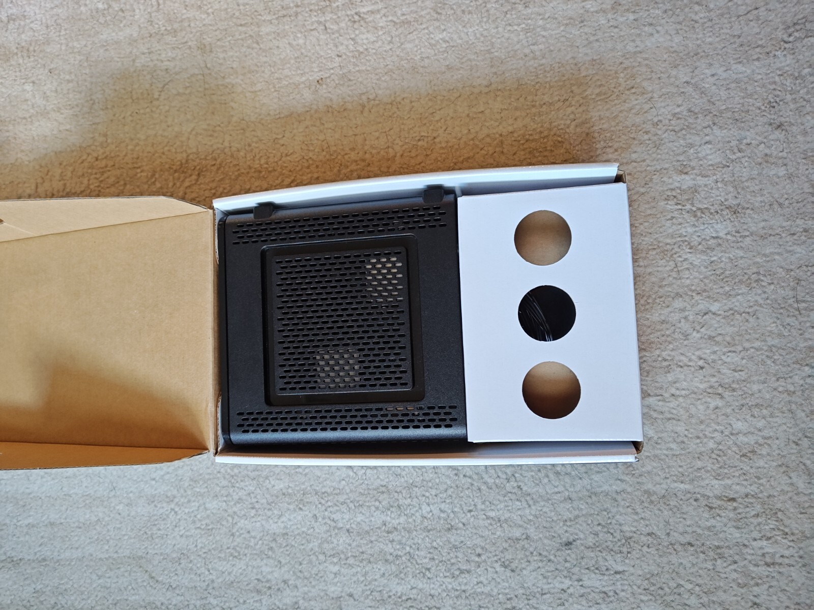 Dual-Band Cable Modem/Router