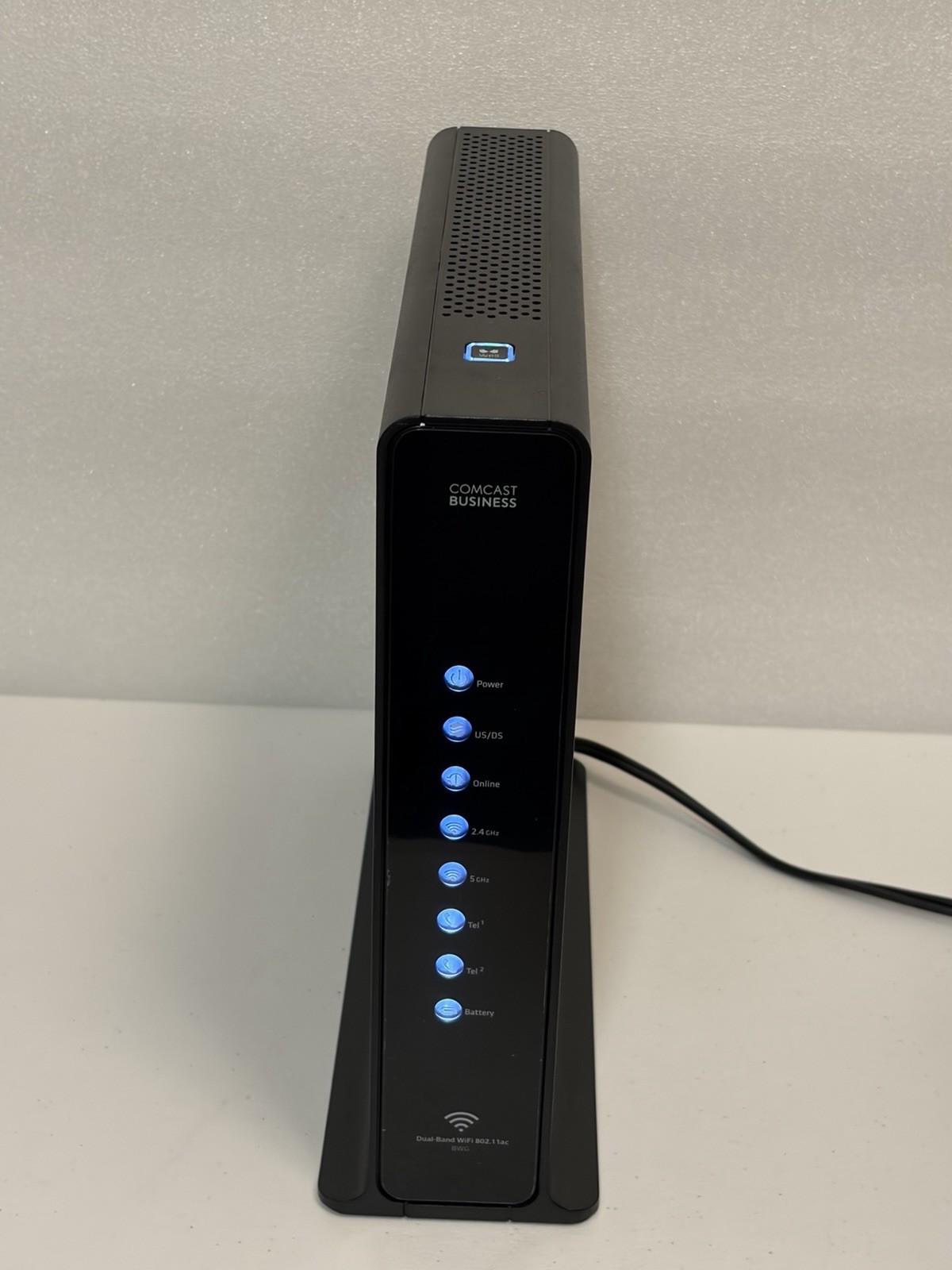 Technicolor DPC3941B Comcast Business Dual Band WiFi Cable Modem Router w/Cord