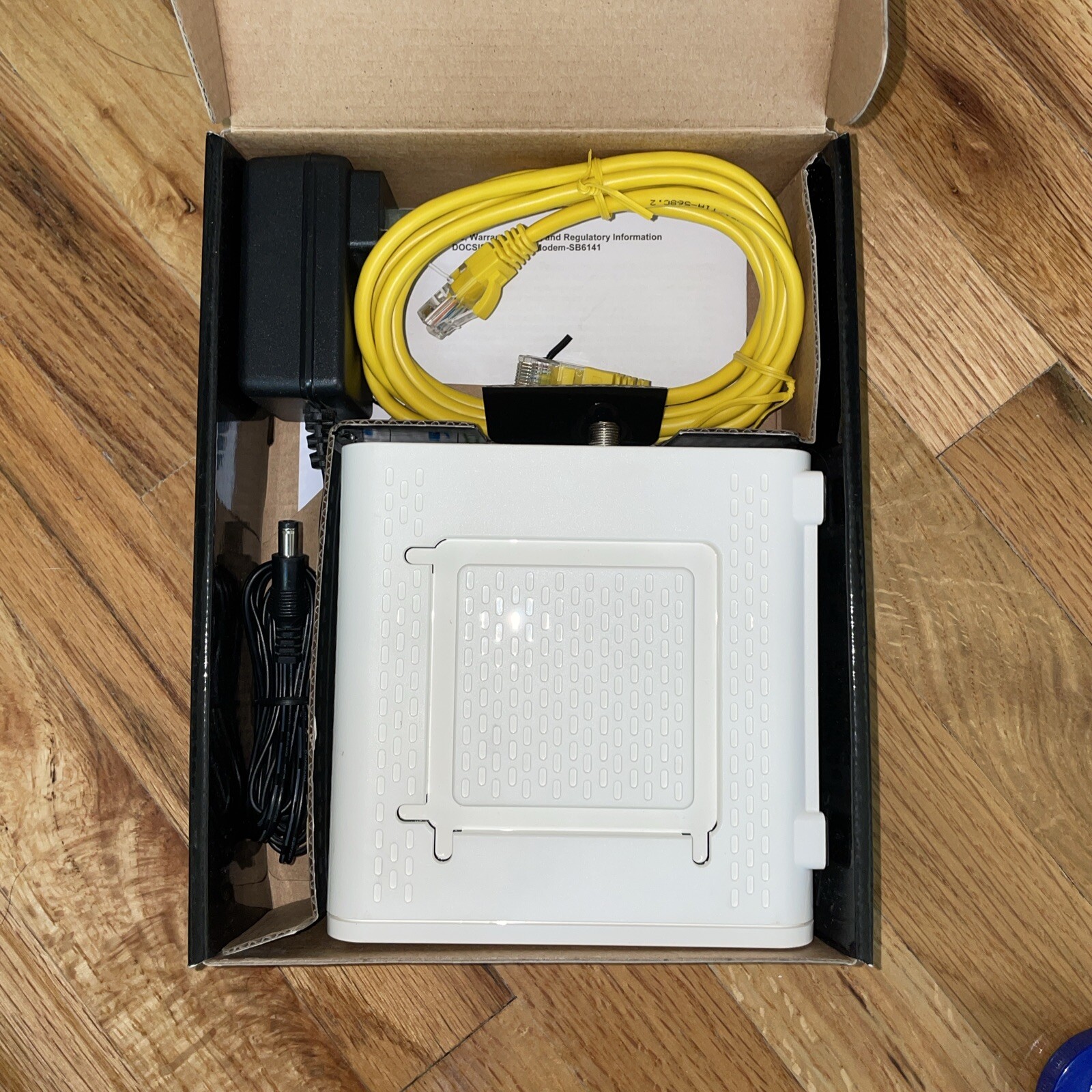 Motorola Arris SB6141 SURFboard Modem 400 Series – Open Box