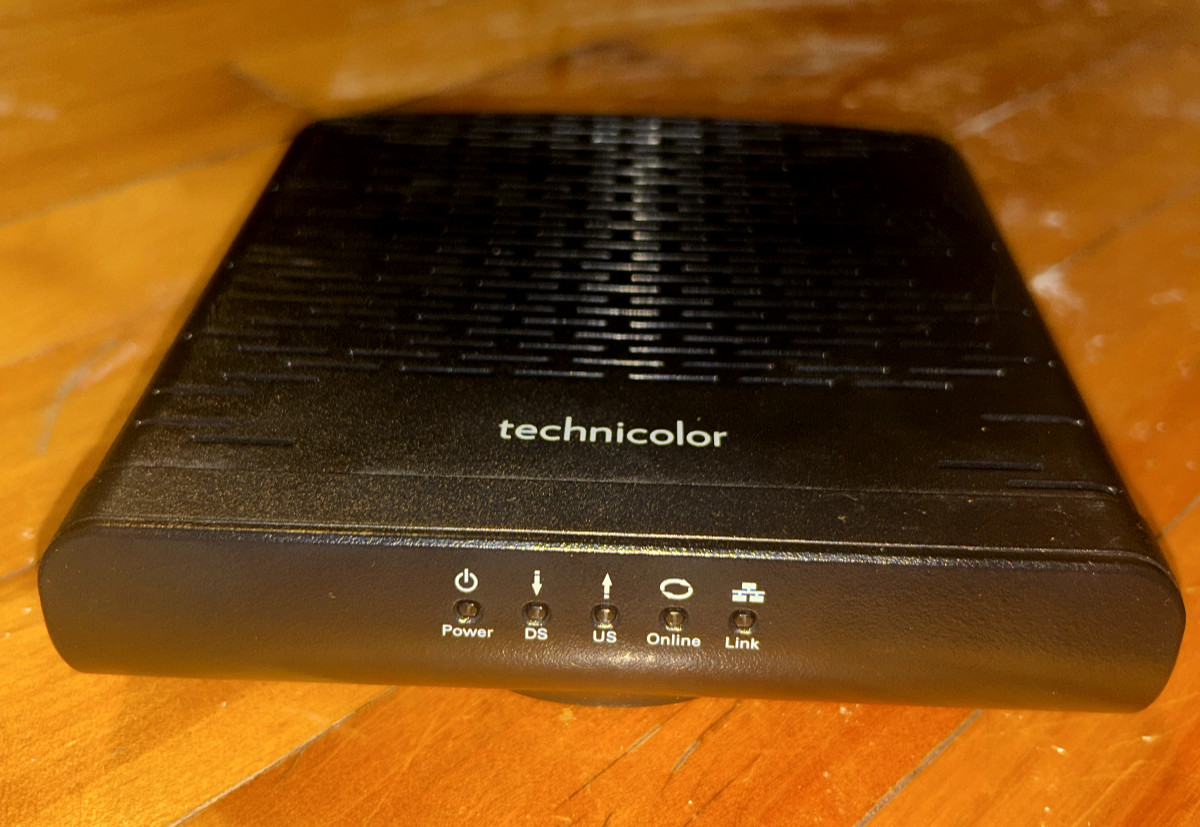 Technicolor TC4300.E External Ethernet DOCSIS 3.0 Digital Cable Modem – No PSU
