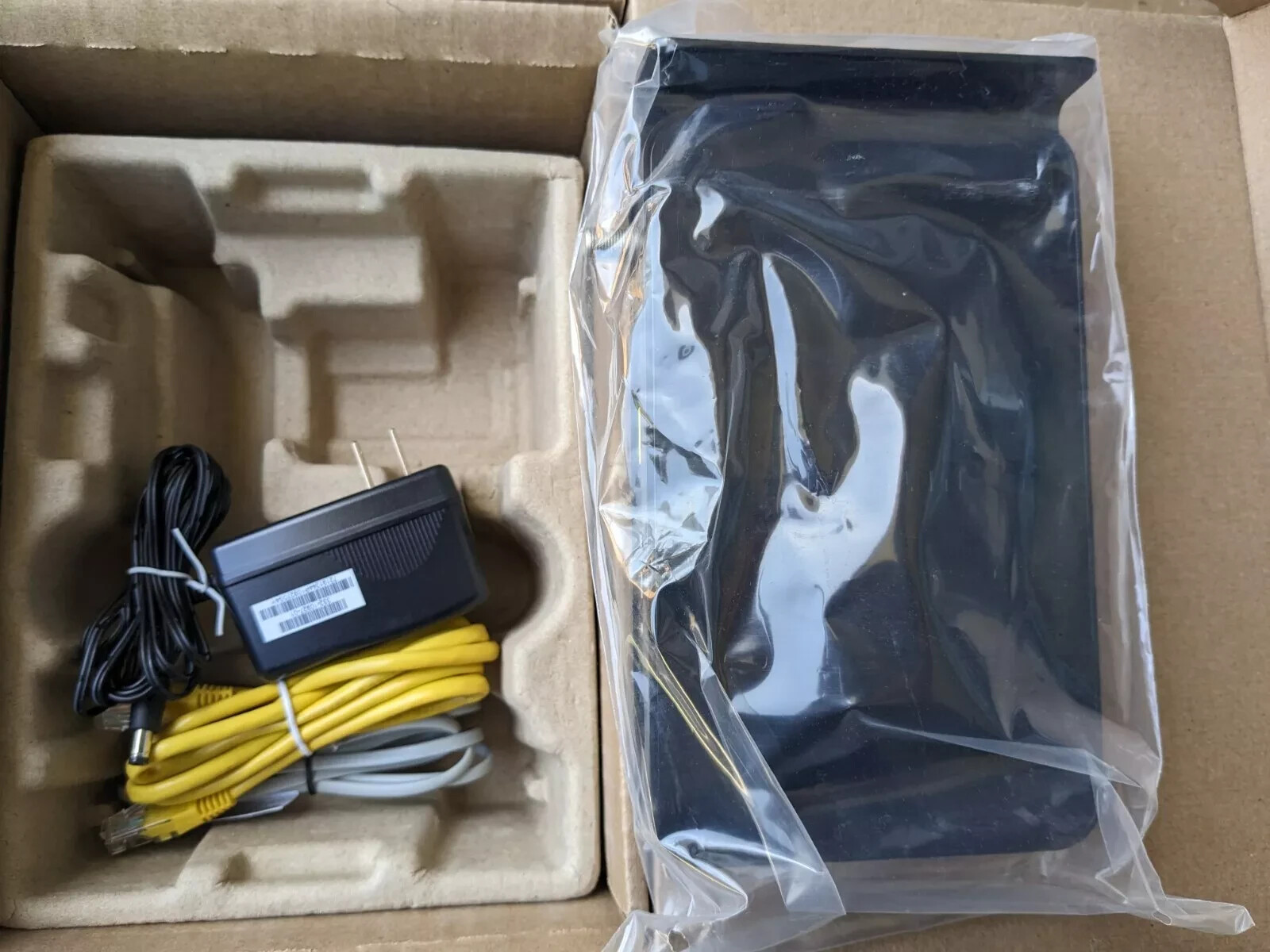 NETGEAR Cm500-1aznas 16×4 DOCSIS 3.0 Cable Modem Max Download Speeds of 680mbps