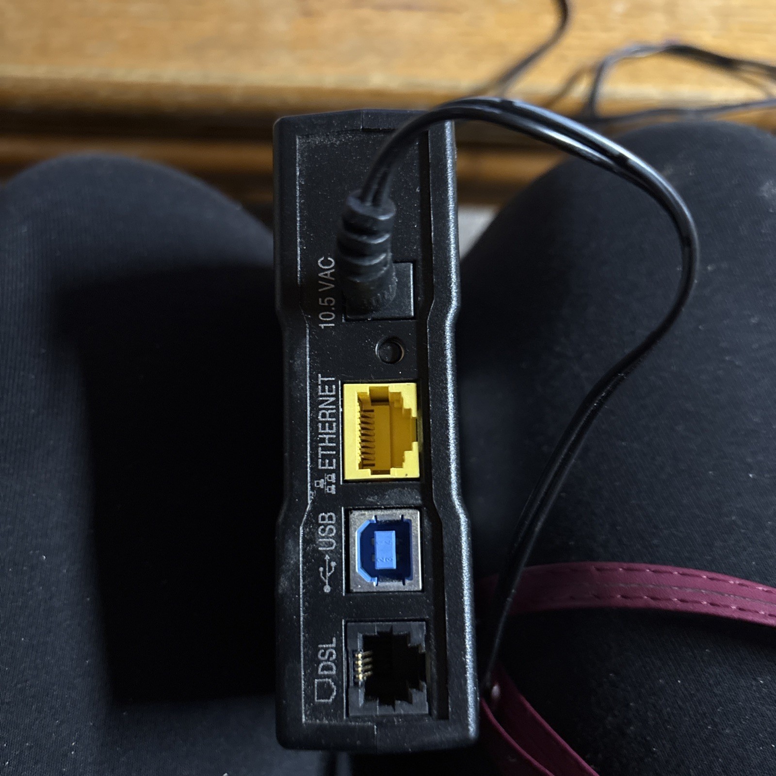 Westell E90-610030-06 Rev.D DSL2+ Router Modem w/ Adapter