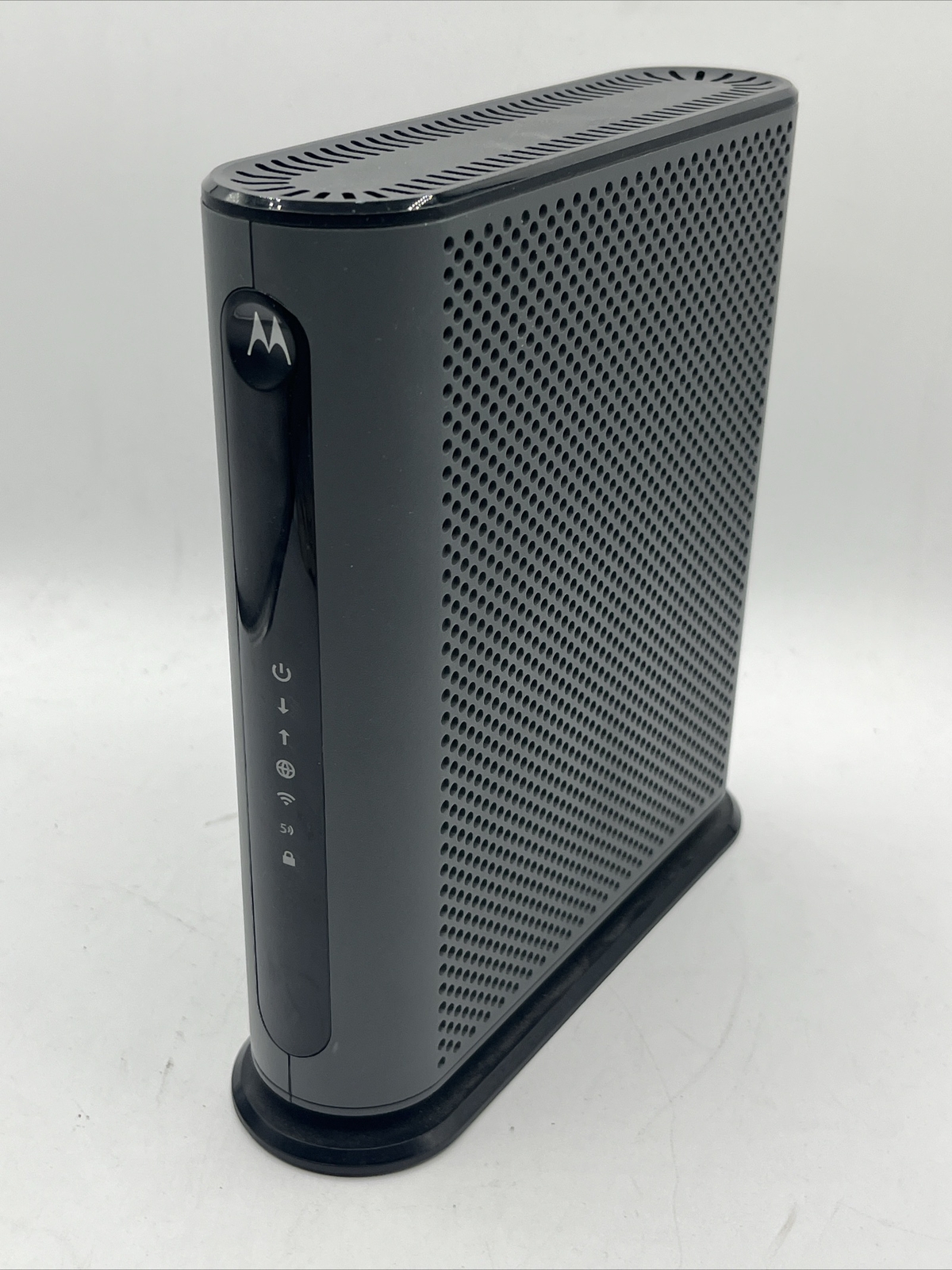 Motorola MG7540-10 16×4 Cable Modem – Black