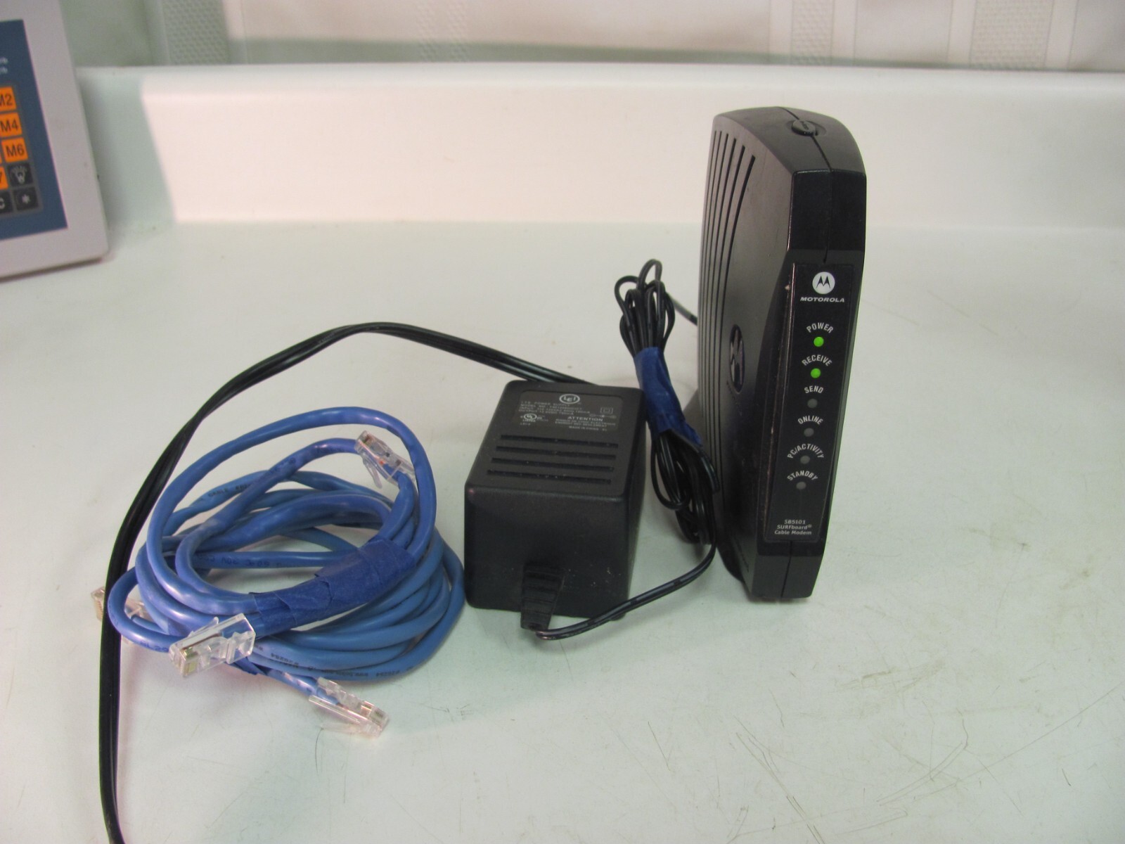 Motorola SURFboard SB5101 DOCSIS 2.0 (38.91 Mbps) Cable Modem w/ AC Adapter