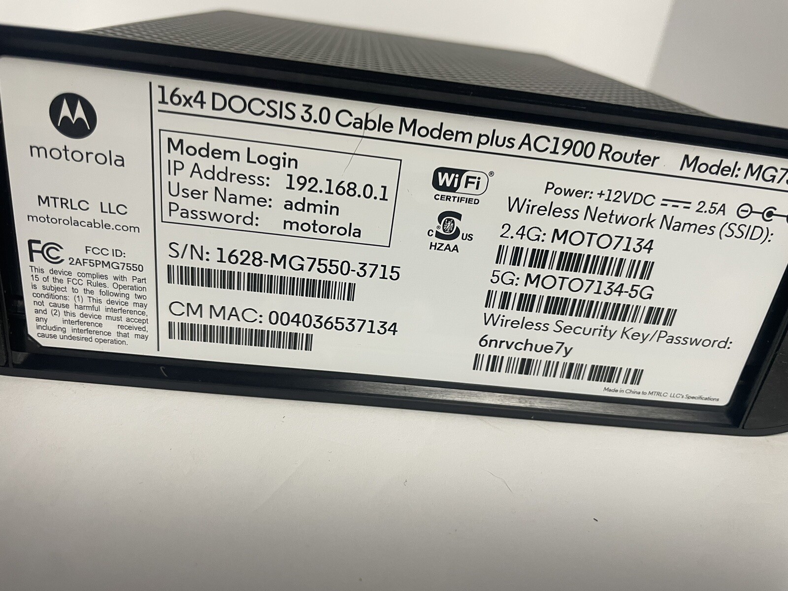 Motorola MG7550 16×4 DOCSIS 3.0 Cable Modem Plus AC1900 WiFi Router No Cables