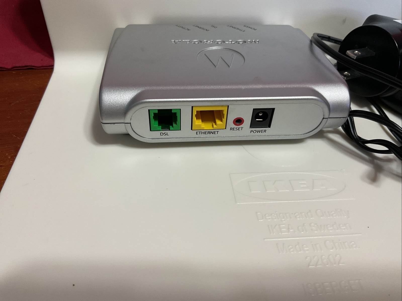 MOTOROLA HIGH SPEED INTERNET DSL MODEM WITH POWER CORD 2210-02-1006