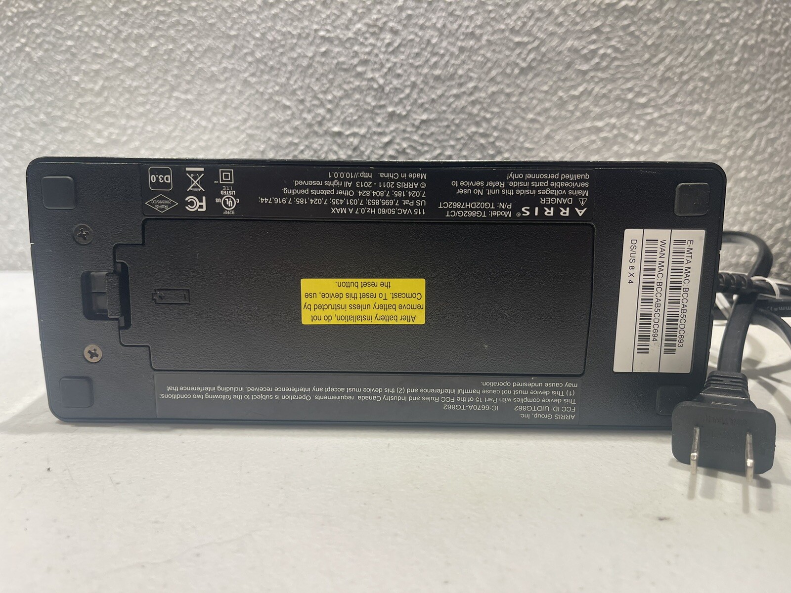 Xfinity Modem Gateway Router ARRIS TG862G/CT WiFi 802.11n w/ Power Cord, #T