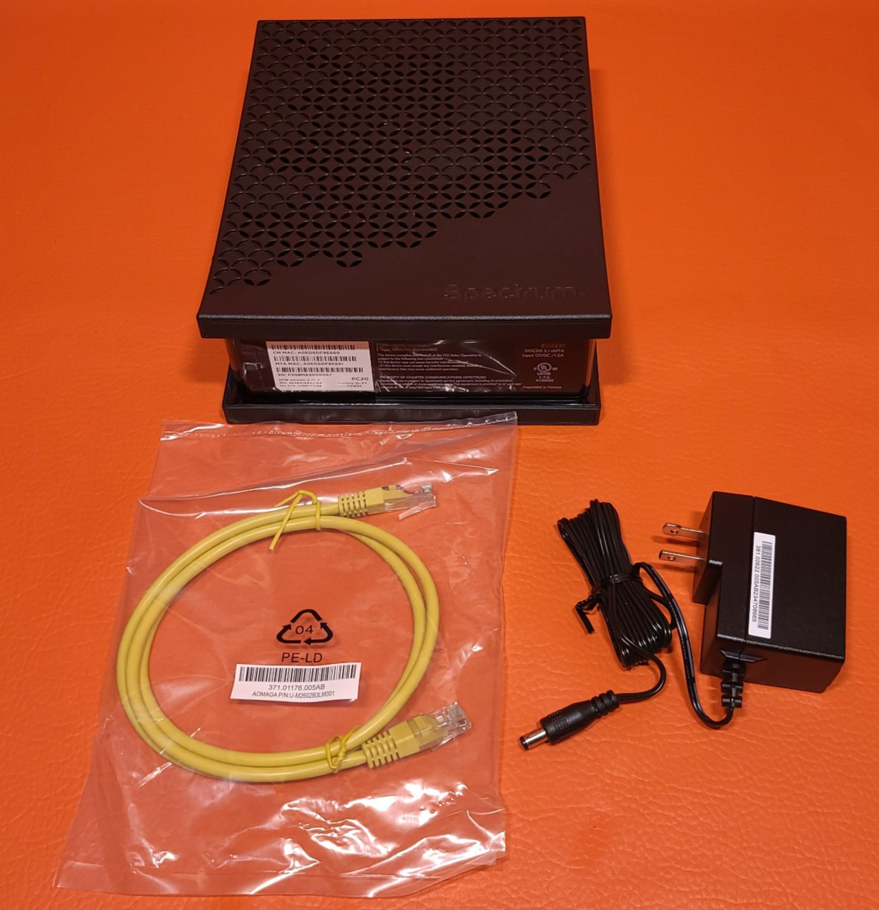 Ubee EU2251 eMTA High Speed DOCSIS 3.1 Advanced Voice Cable Modem 2.5 Gbps RJ-45