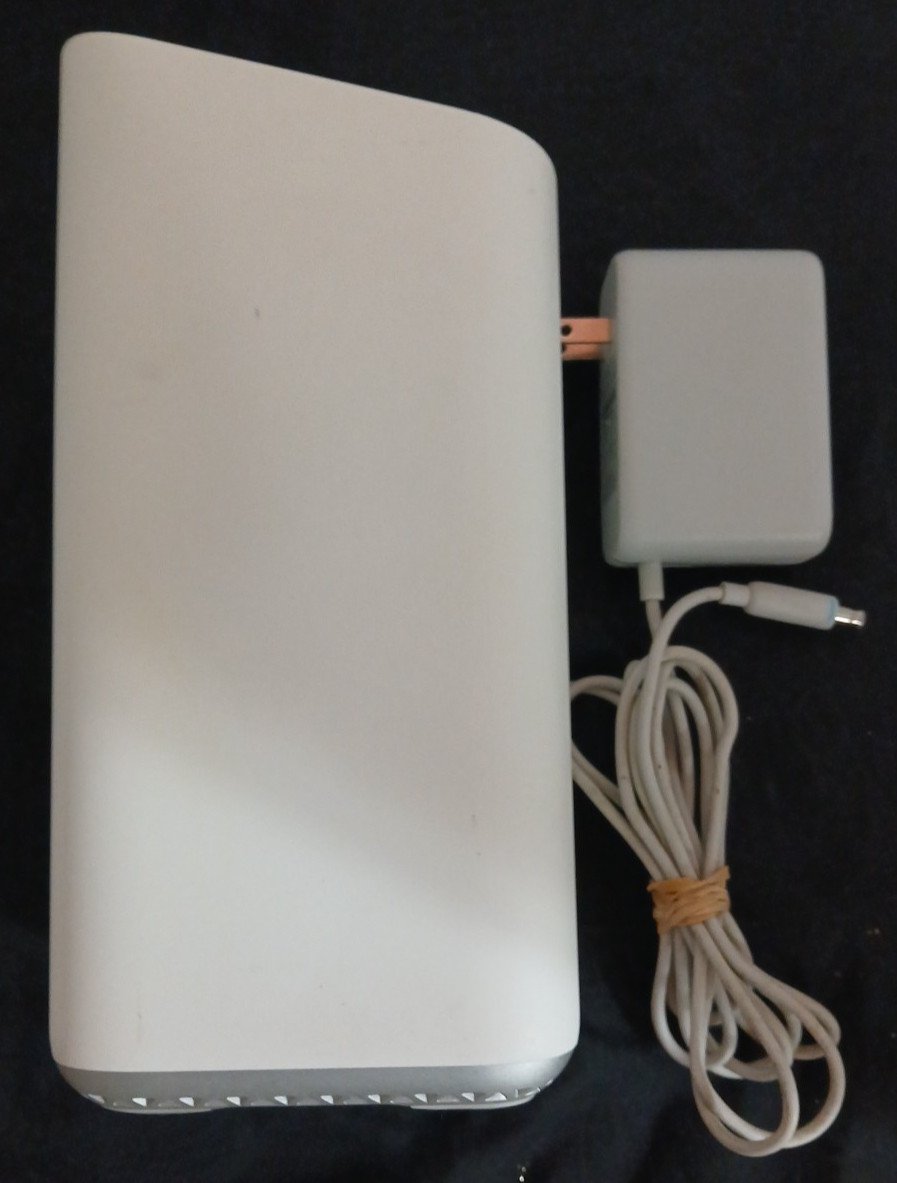 Comcast Xfinity XB7-T GIGABIT Modem WiFi Router W OEM Power Adapter Tested