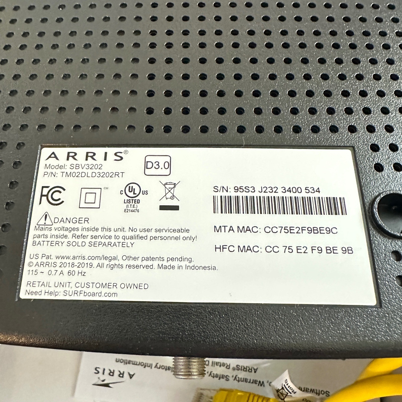 Arris SURFboard SBV3202 Cable Modem Xfinity Voice DOCSIS 3.0 Black 1.4Gbps