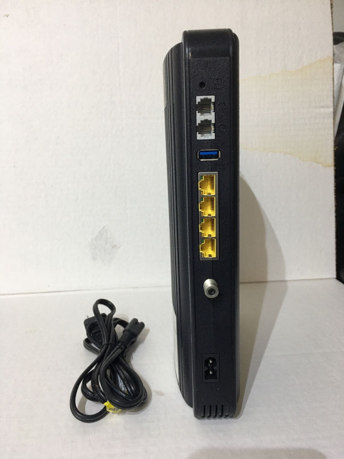 Arris TG1672G Touchstone Telephony Gateway WIFI (2.5GHz – 5.0GHz) 4 Port Modem
