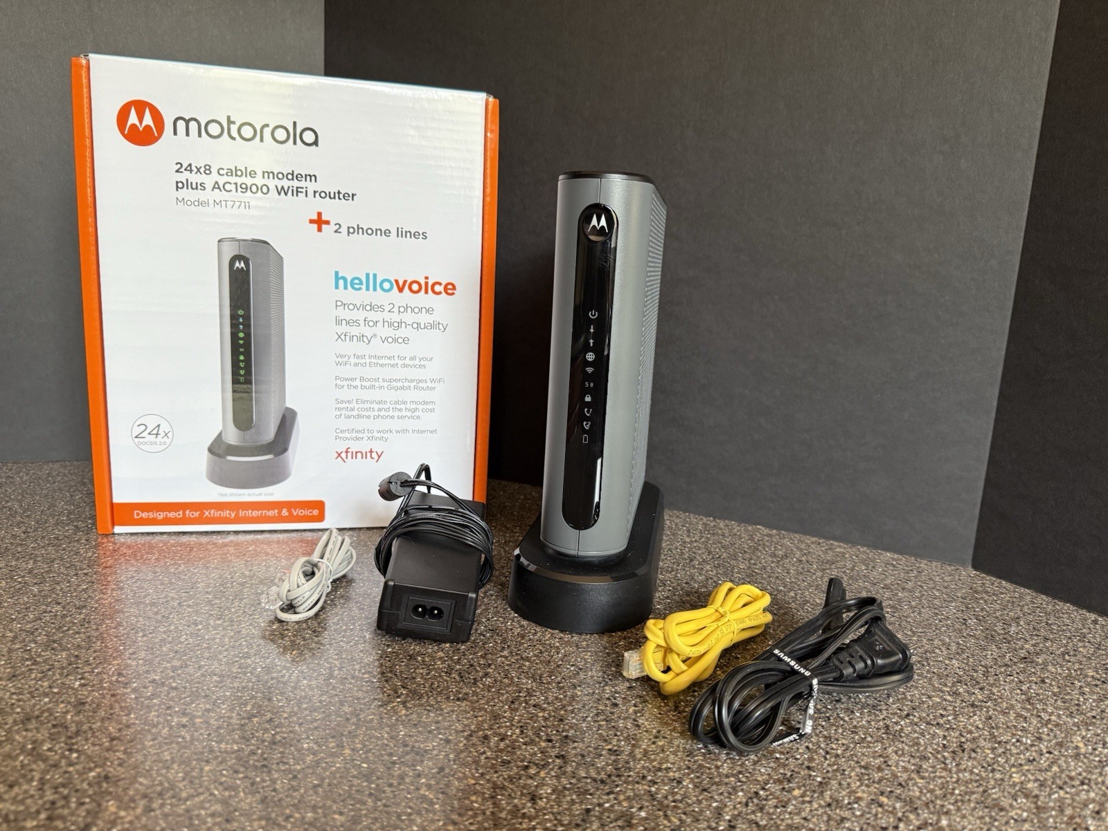 Motorola MT7711 24X8 Cable Modem plus AC1900 WiFi Router