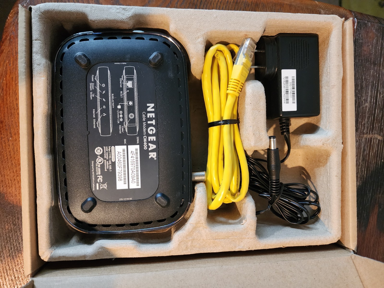 NETGEAR CM400AZNA High Speed DOCSIS® 3.0 Cable Modem, Black “D2E”