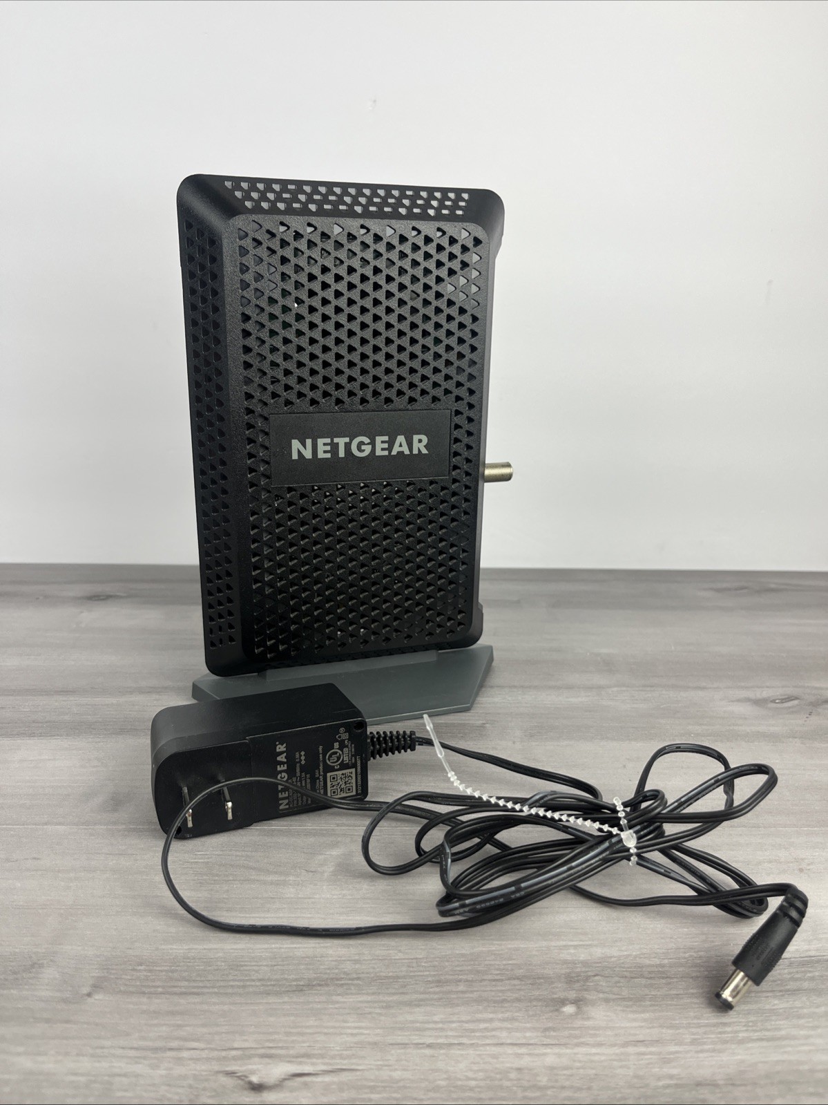NETGEAR CM1000v2 DOCSIS 3.1 Cable Modem Gigabit Ethernet High Speed