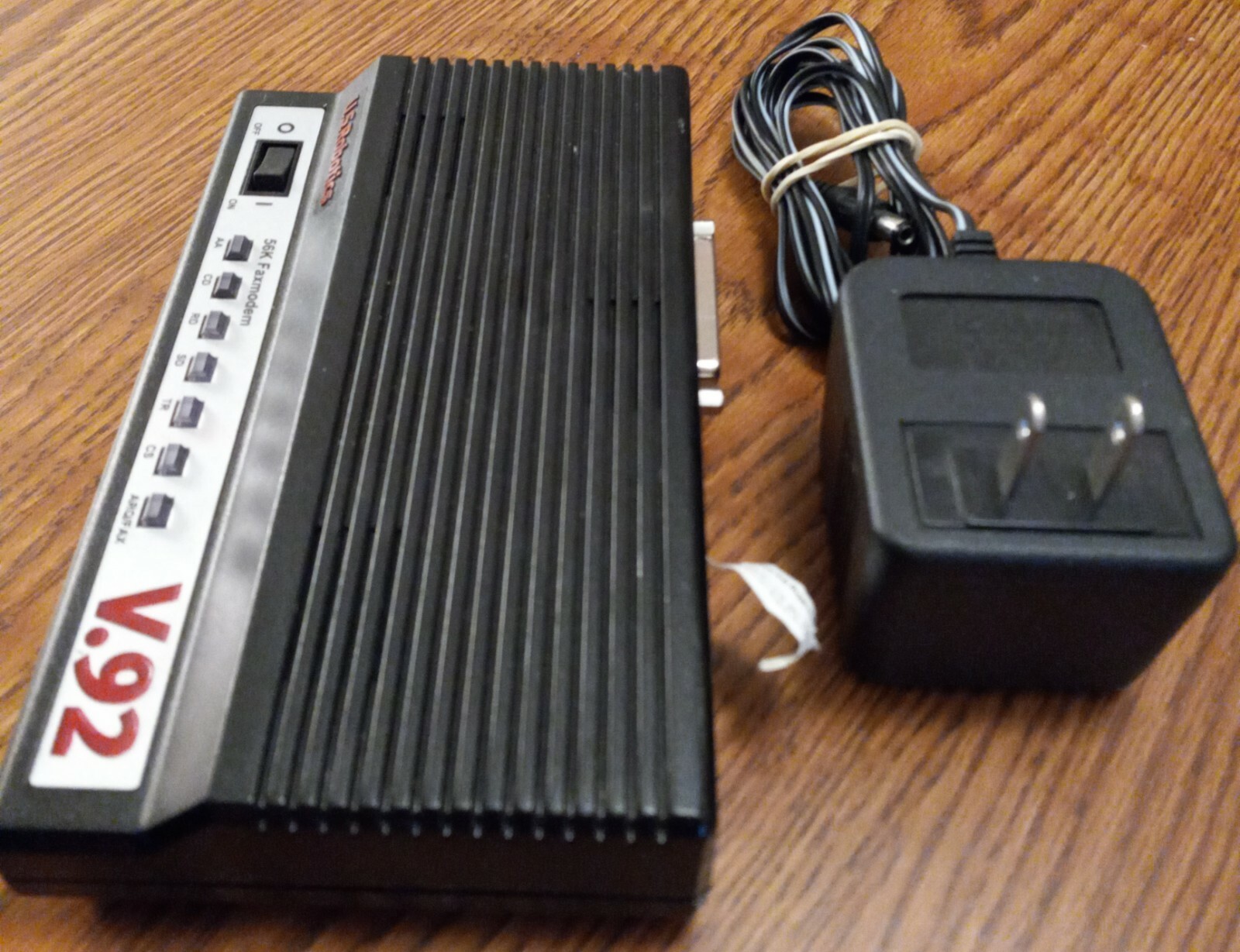 US Robotics V.92 56K External Faxmodam Model 5686