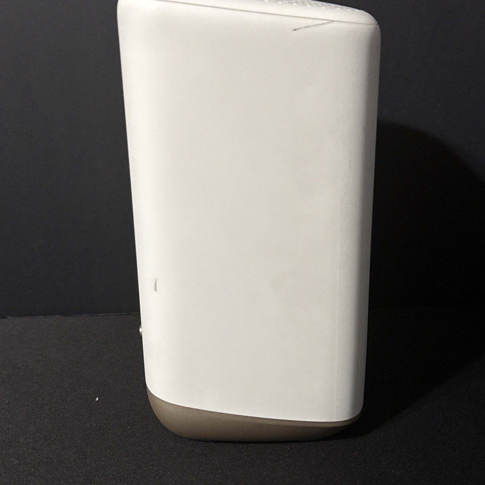 Xfinity XFi Gateway Router XB7-T Untested Triband Wifi CGM4981COM No Power Cord