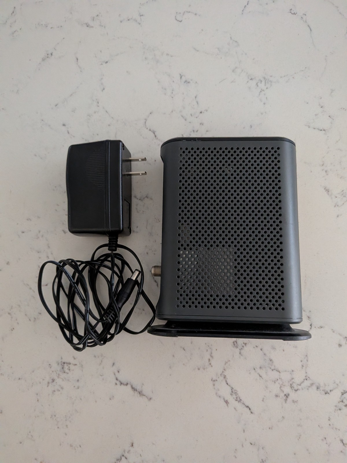 MOTOROLA MB7220 8×4 Cable Modem 343 Mbps DOCSIS 3.0