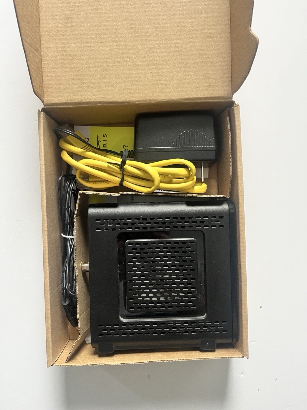 Arris SURFboard SB6121 DOCSIS 3.0 Cable Modem with charging cable included