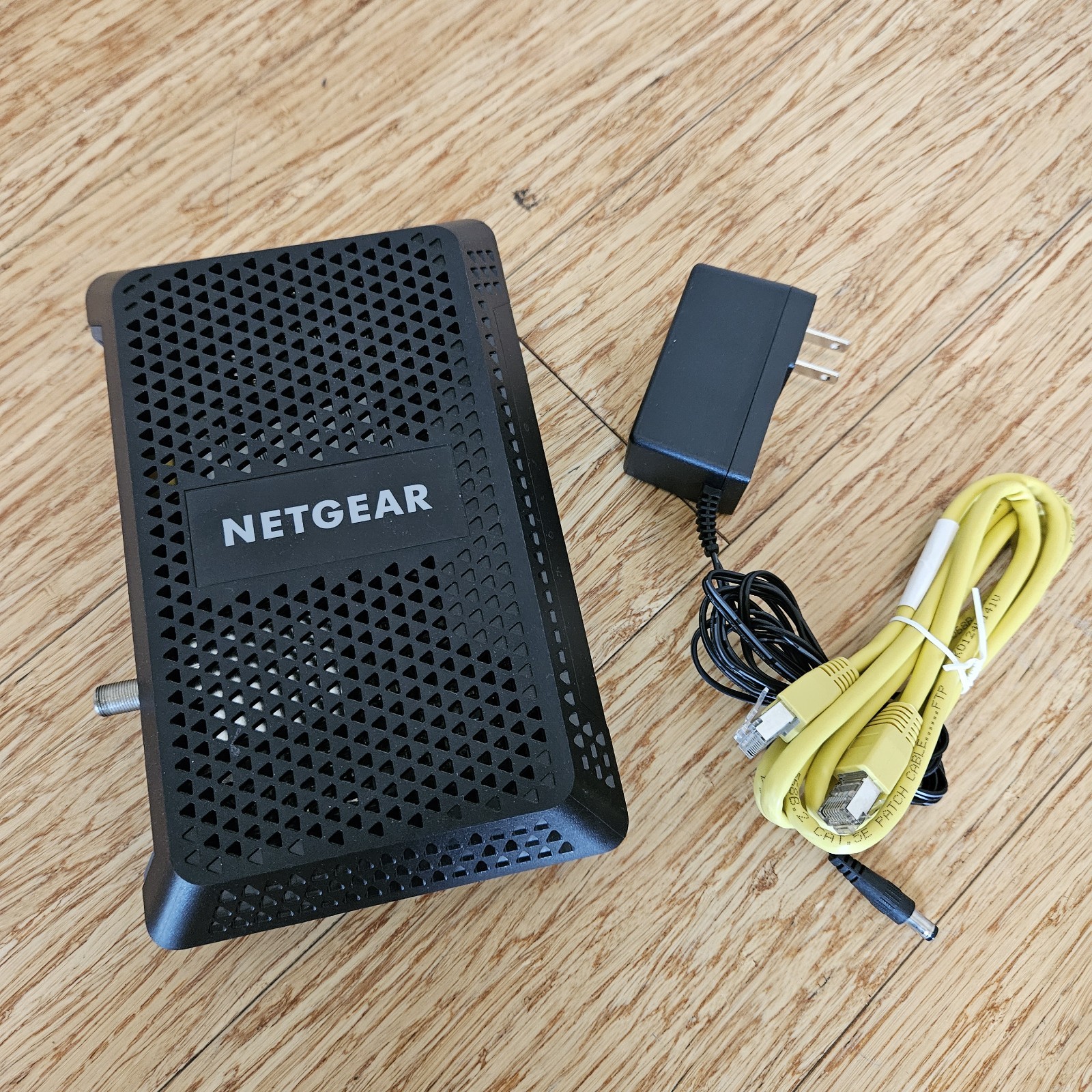 Netgear CM600 High Speed Cable Modem 24×8 DOCSIS 3.0 (NO BASE)
