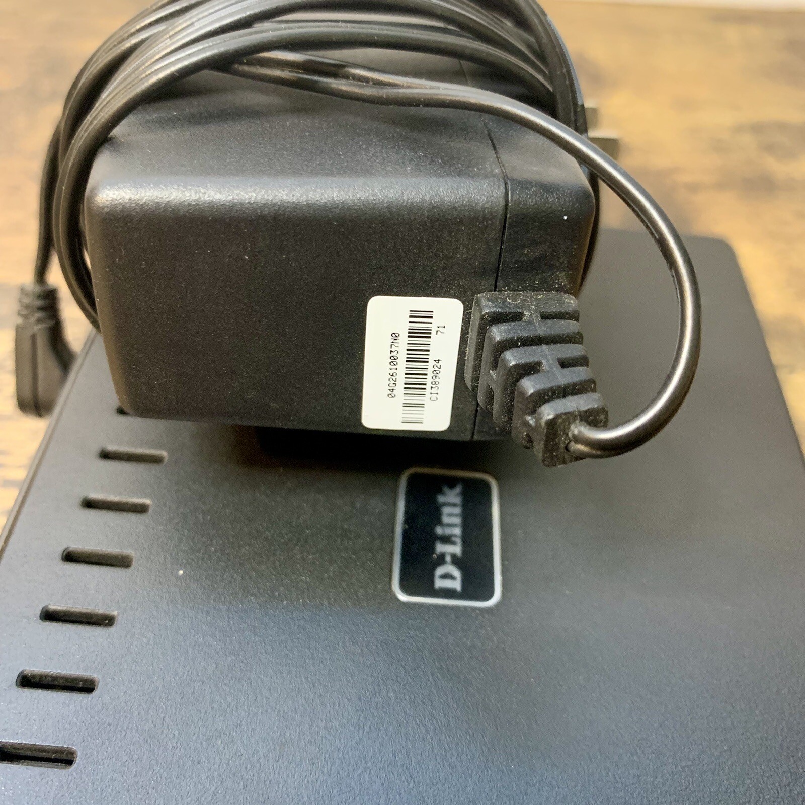 D-Link ADSL Modem Model : DSL-2320B Comes With Charger – Tested – Works Great!