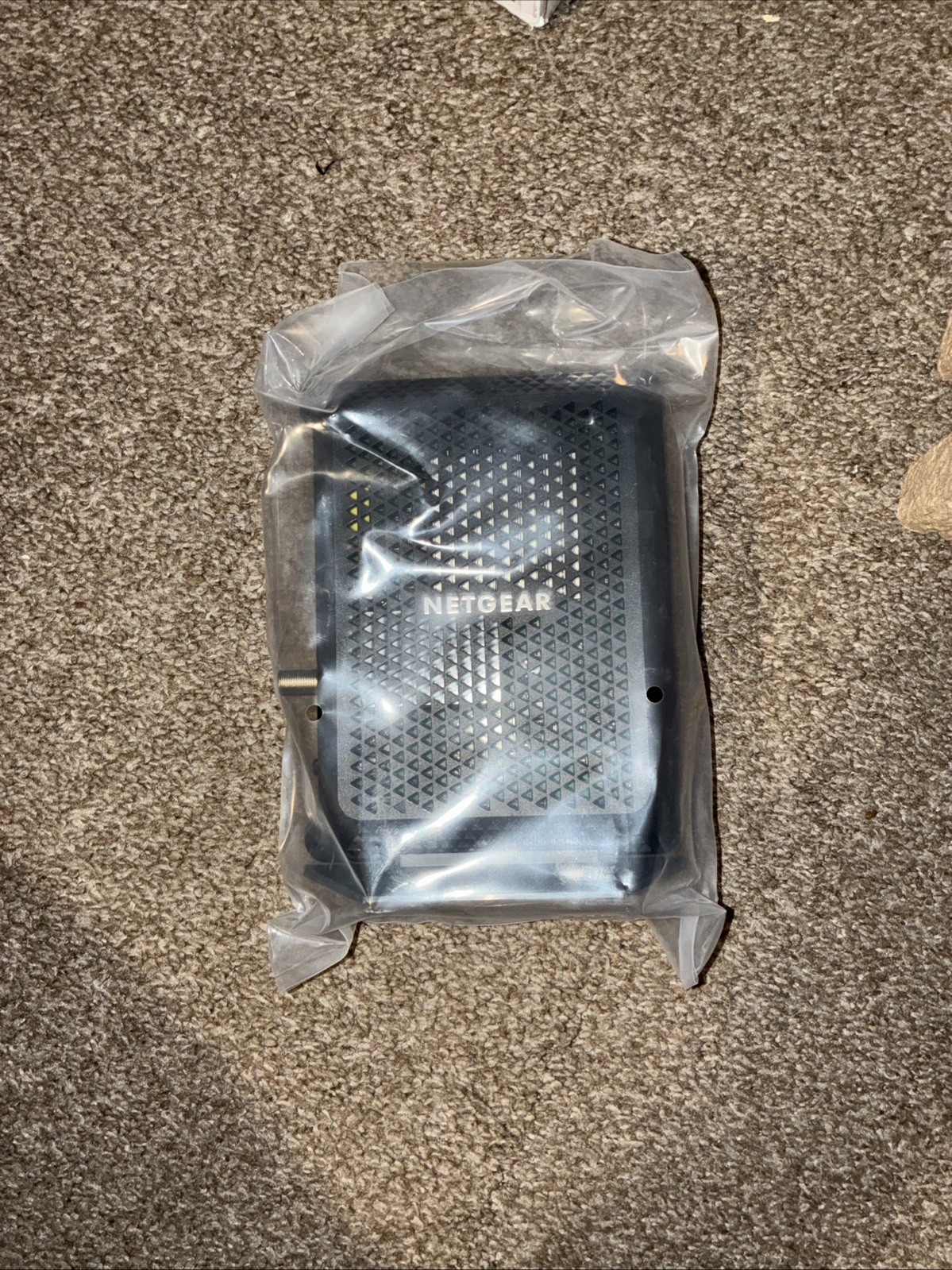 NETGEAR CM700 Cable Modem Black 1.4 GBPS 32 X 8 Channel Bonding