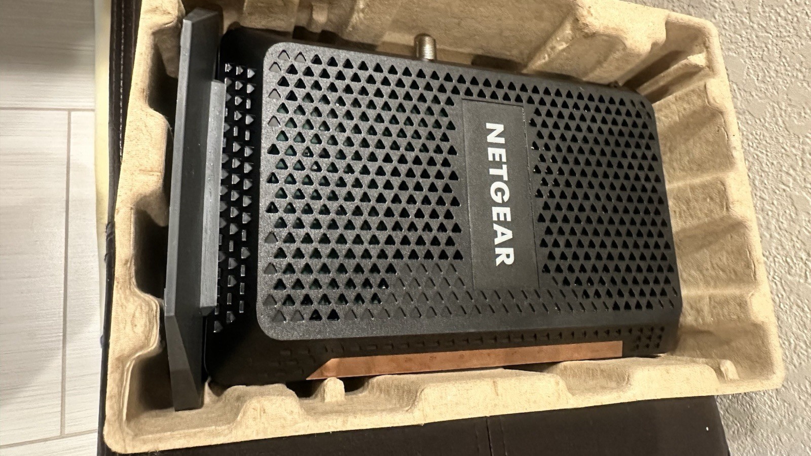 NETGEAR Nighthawk Model CM1100 Multi-Gig Speed Cable Modem DOCSIS 3.1
