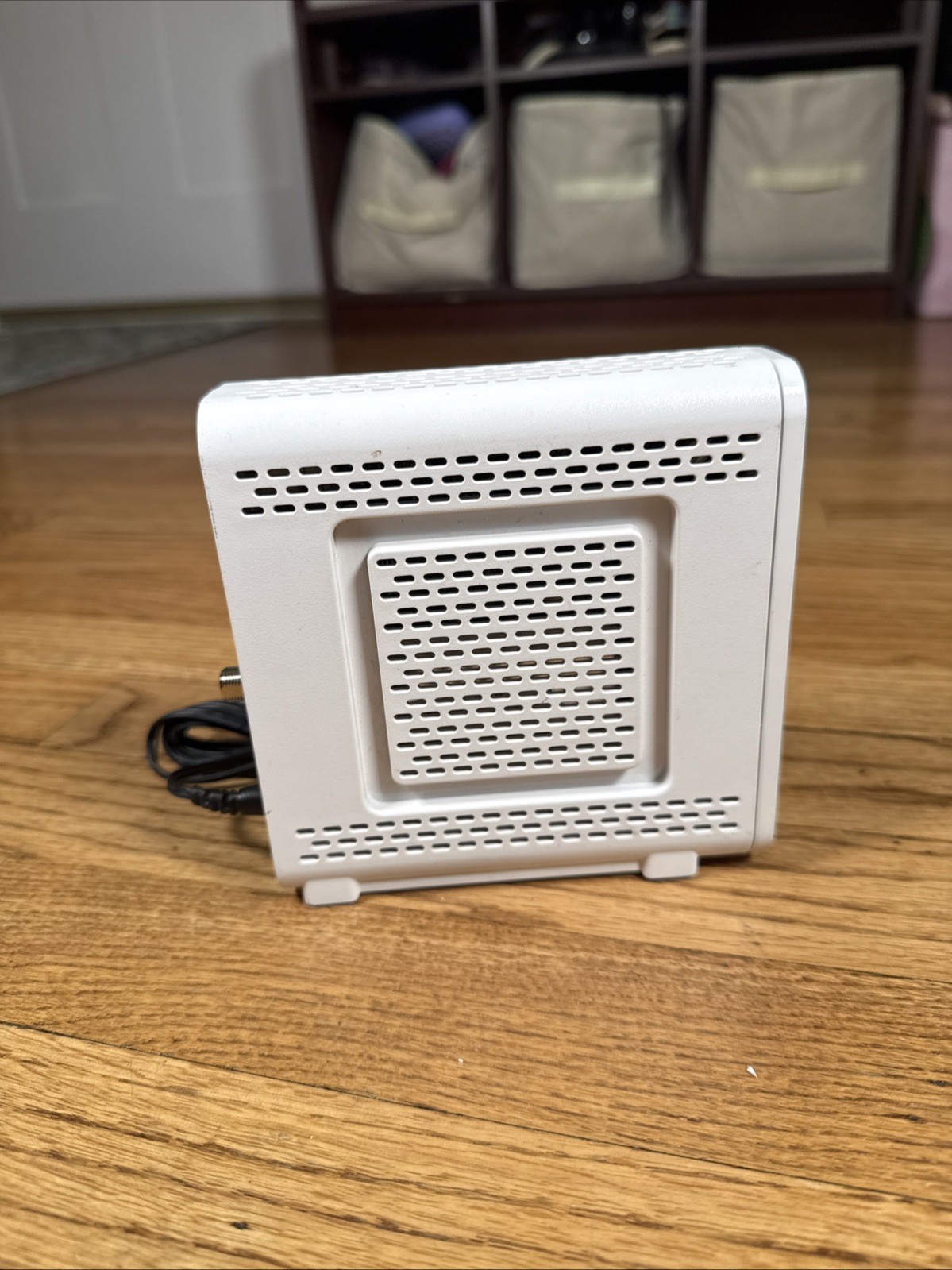 ARRIS SURFboard SB6141 Cable Modem w/ Power Supply