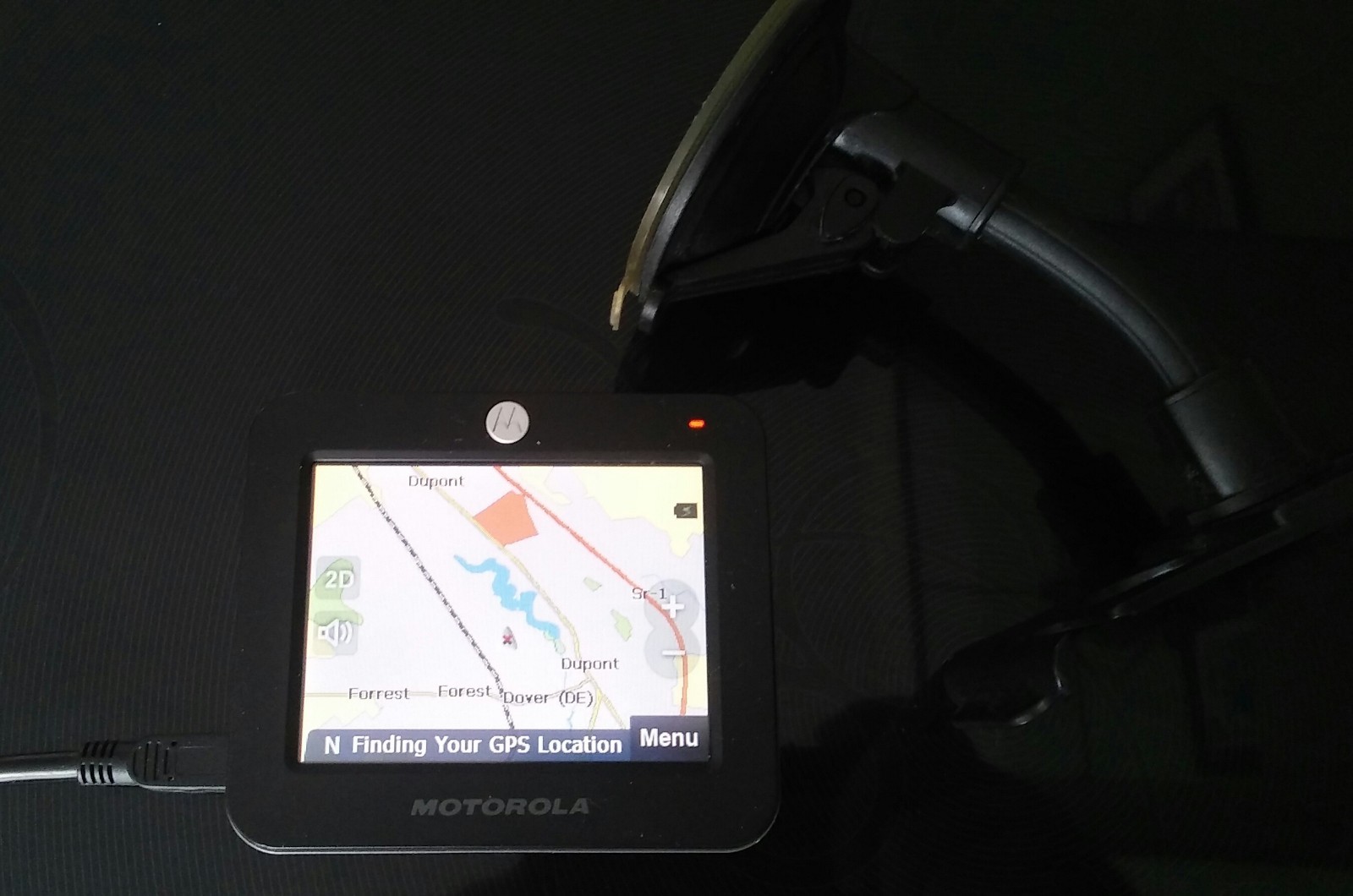 Motorola GPS, Windshield Mount & USB Charger