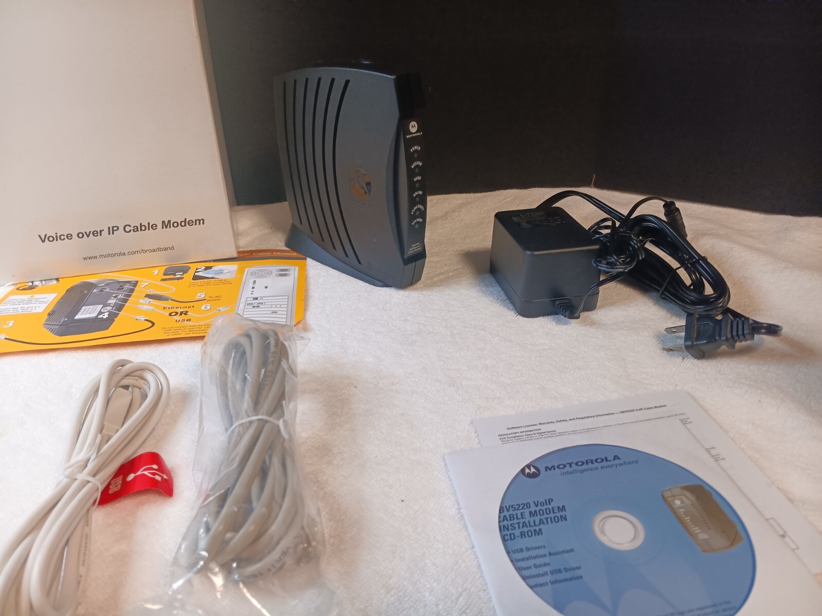 NEW Motorola SURFboard SB5100 Cable Modem 500887-027-00