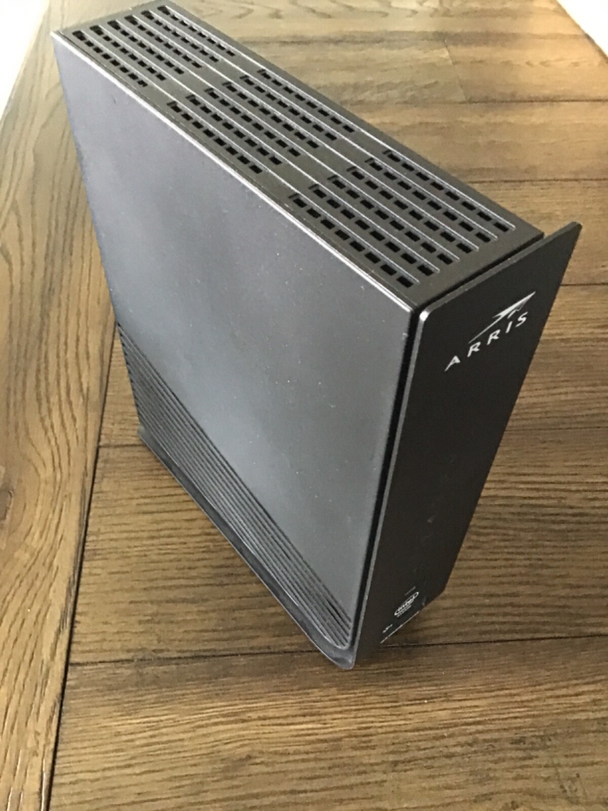 Arris Surfboard SBG7600AC2 DOCSIS 3.0 Cable Modem & AC2350 Dual-Band Wi-Fi