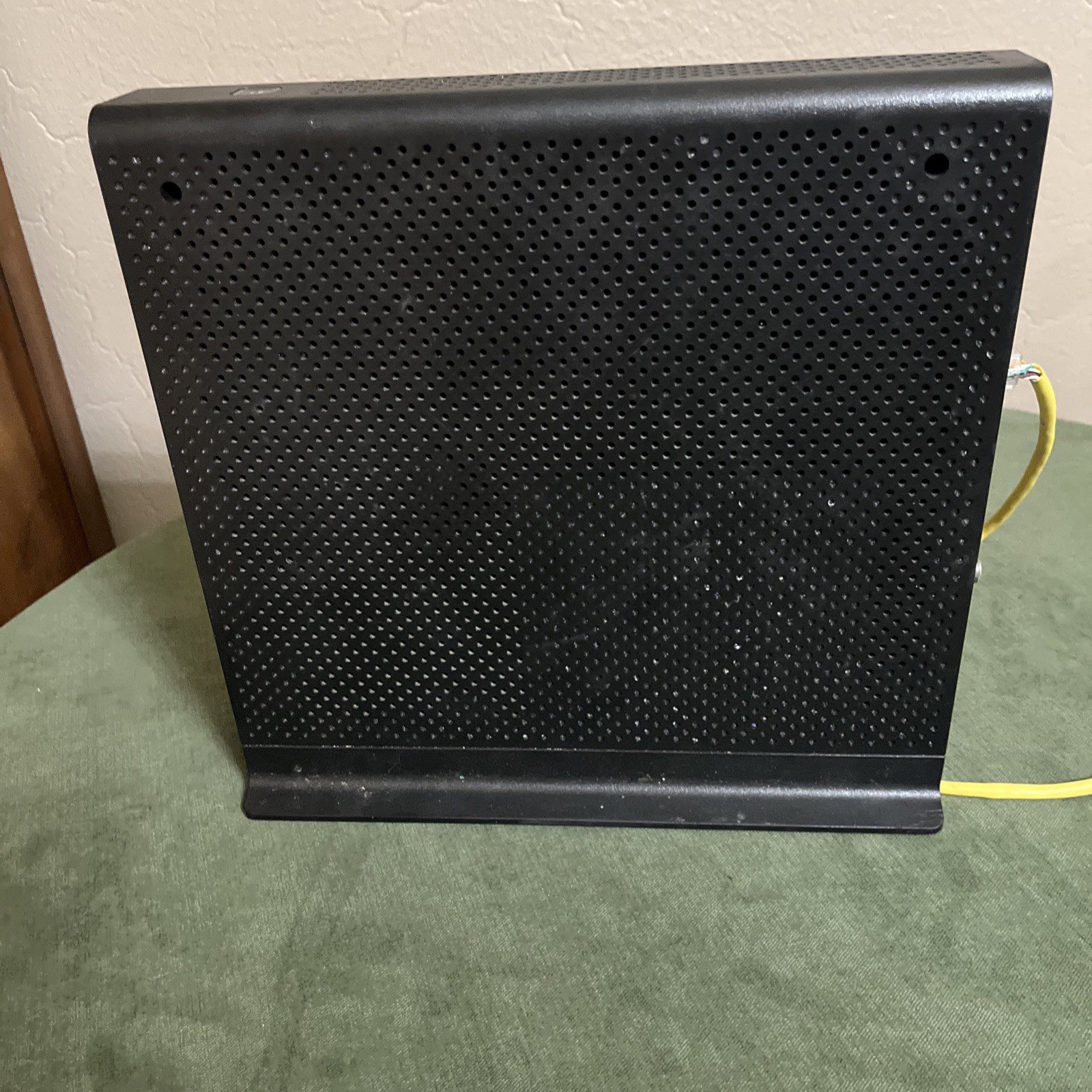 Arris Panoramic TG1682G Dual Band 2.4GHz 5GHz Wireless WiFi Router Cable Modem