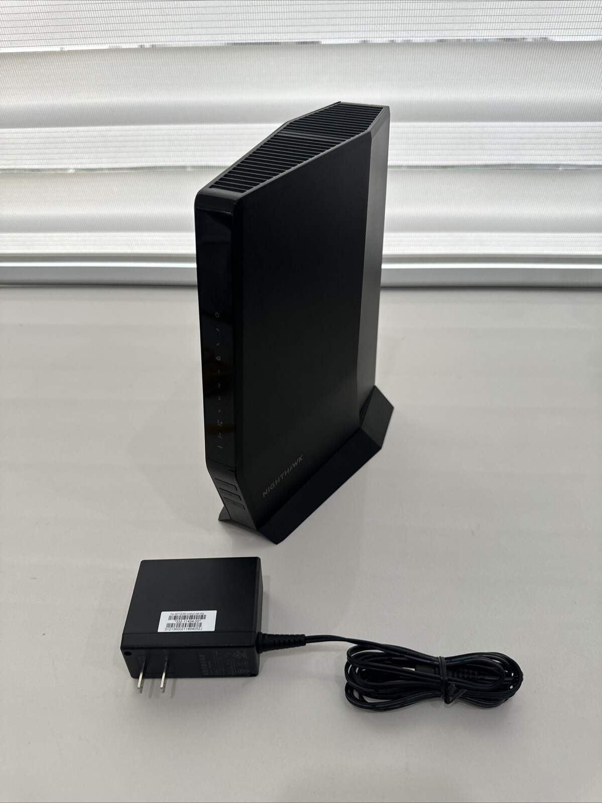 NETGEAR Nighthawk CAX30 AX2700 Wifi Modem Router Cable Gateway DOCSIS 3.1