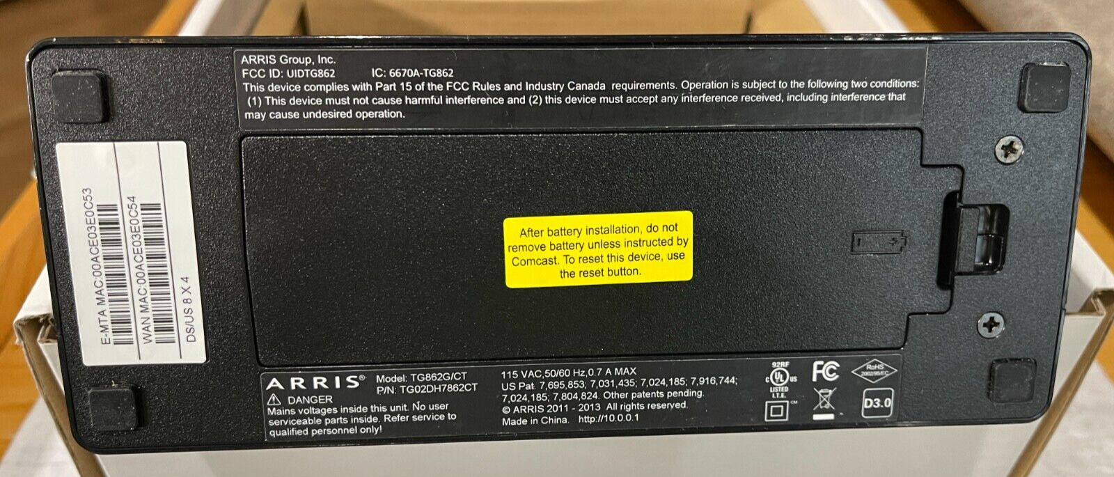 XFINITY ARRIS TG862G-CT DOCSIS 3.0 GATEWAY MODEM & WIRELESS ROUTER READ DESCRIP