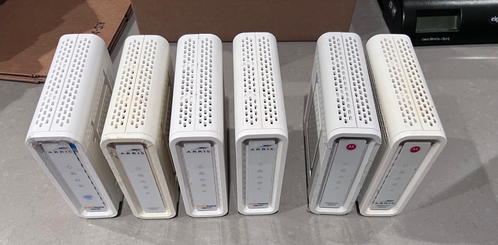 As-is Lot of ARRIS SURFboard SB6141 Surf Board Modem SB6190