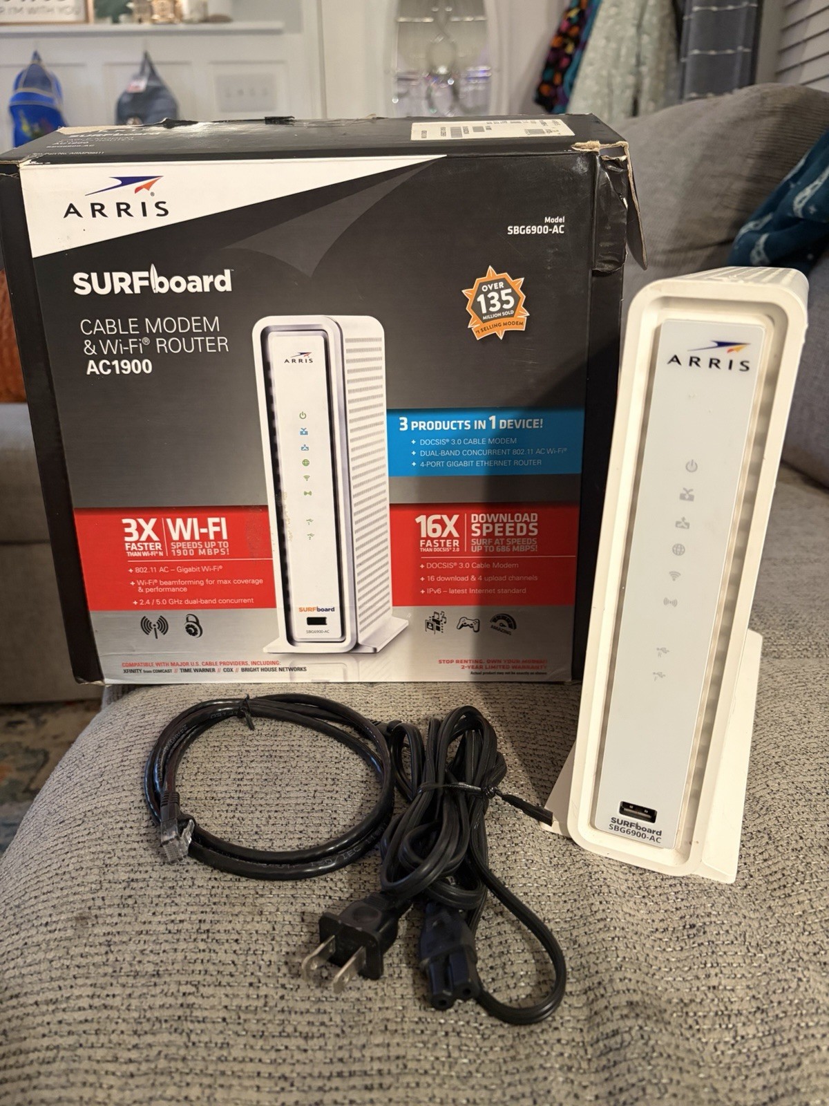ARRIS SURFboard SBG6900AC Docsis 3.0 16×4 Cable Modem/ Wi-Fi AC1900 Router Used