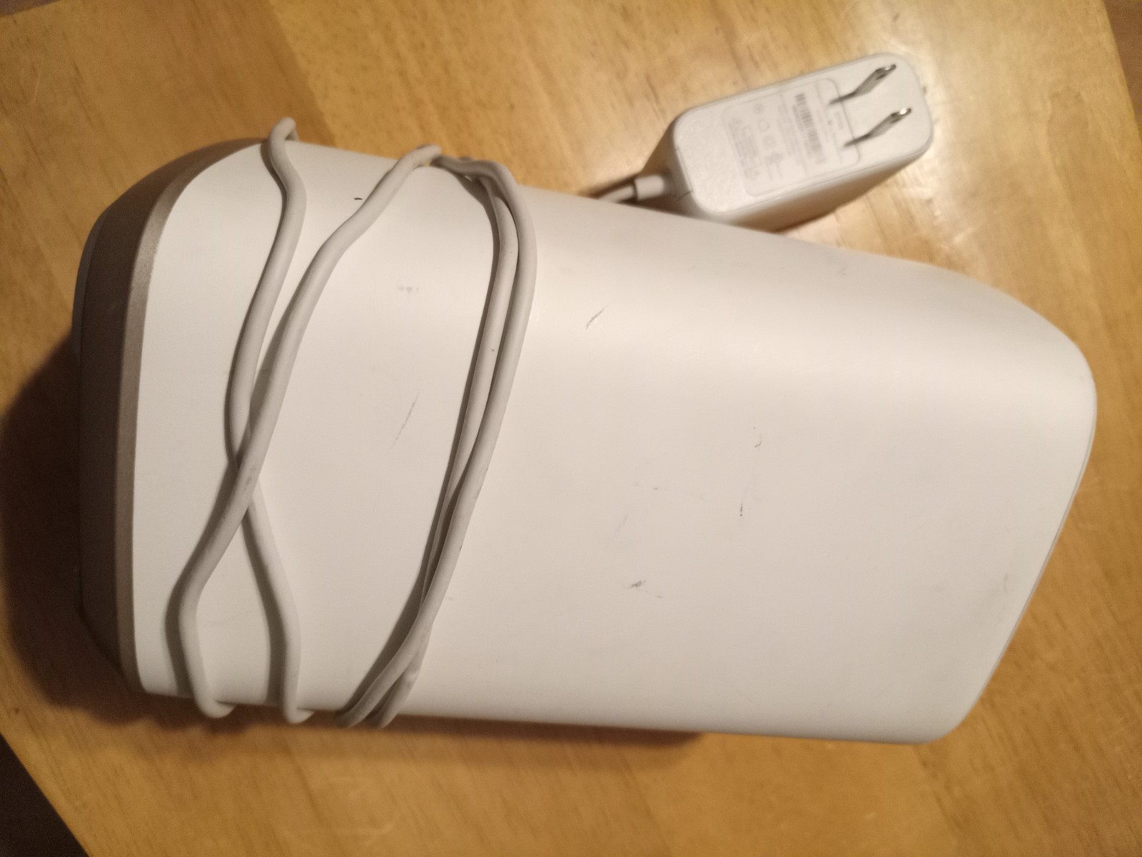 Xfinity xFi Gateway Router XB8-T Triband Wifi CGM4981COM Works With Power Cord
