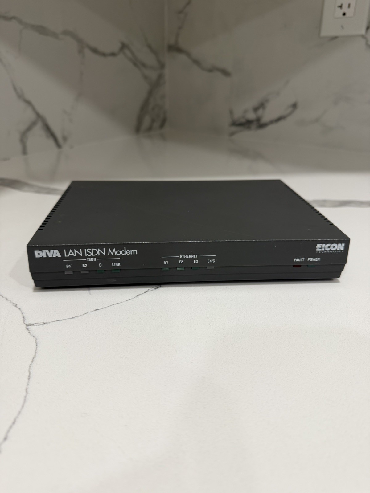 810-156 EICON DIVA LAN ISDN MODEM GREY