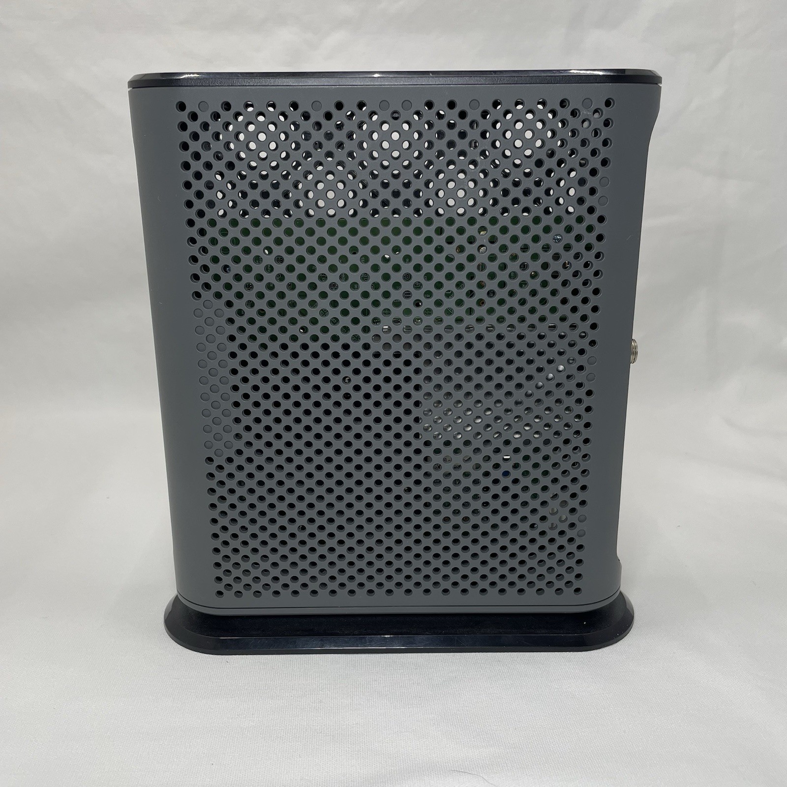 Motorola 24×8 DOCSIS 3.0 Cable Modem MB7621 1000 Mbps